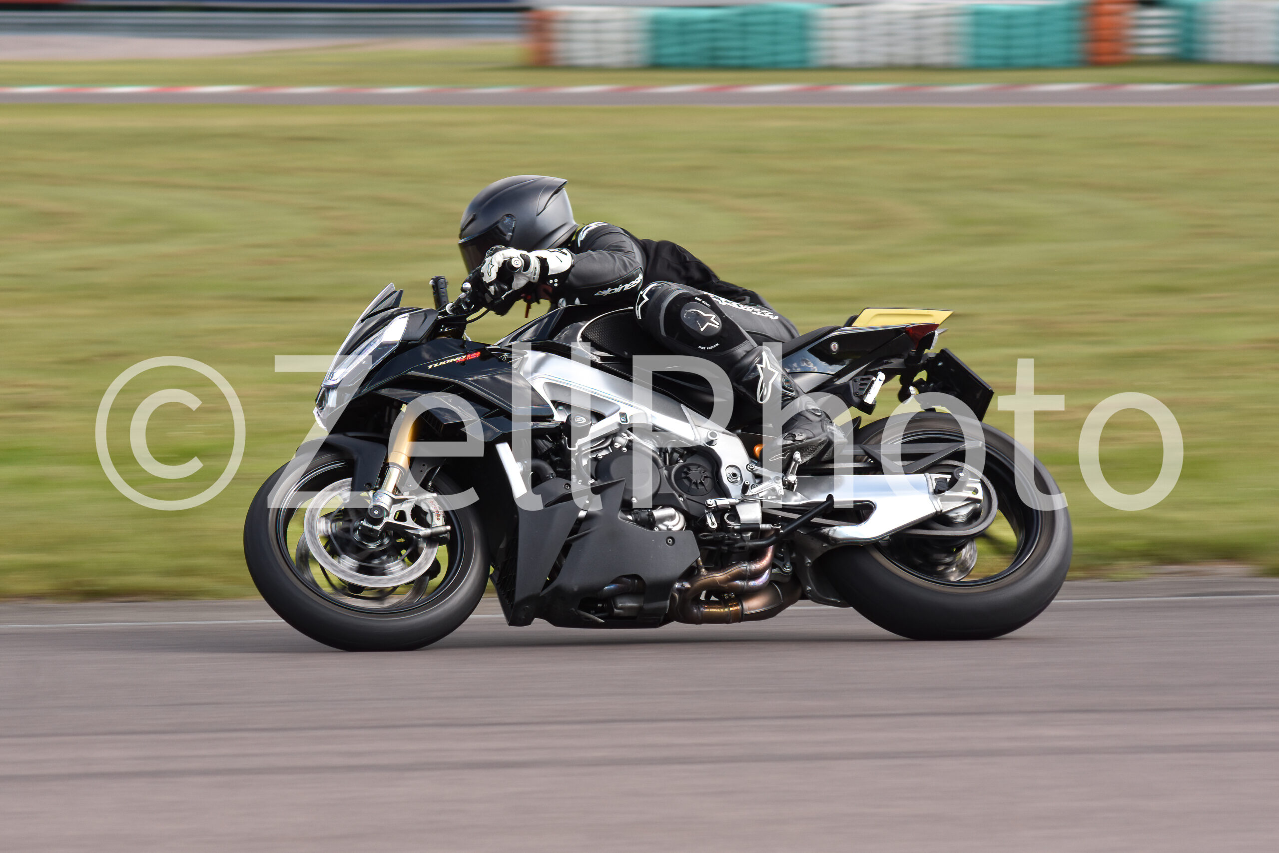 https://zellphoto.se/produkt/8901-2/