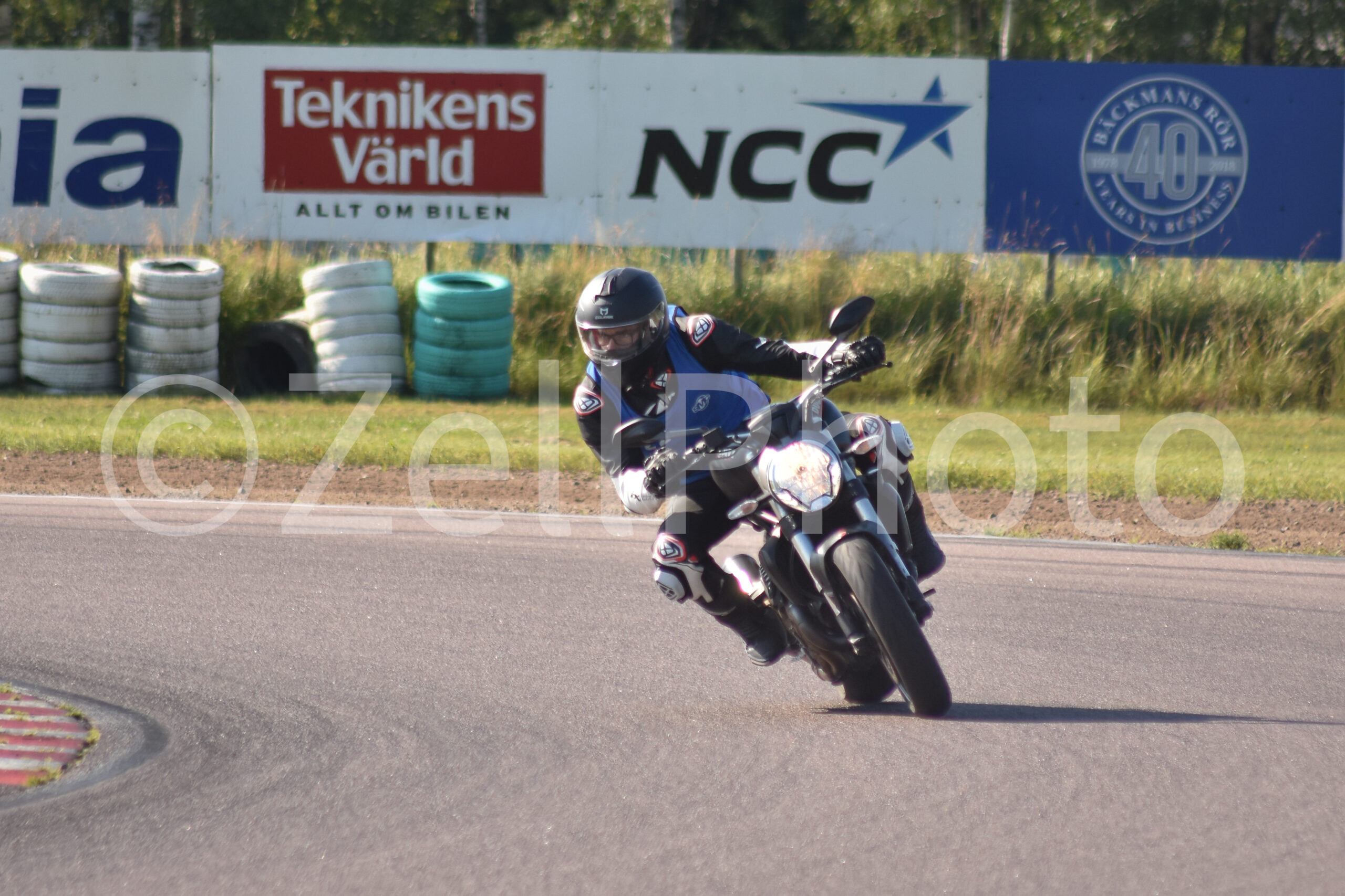 https://zellphoto.se/produkt/3981/
