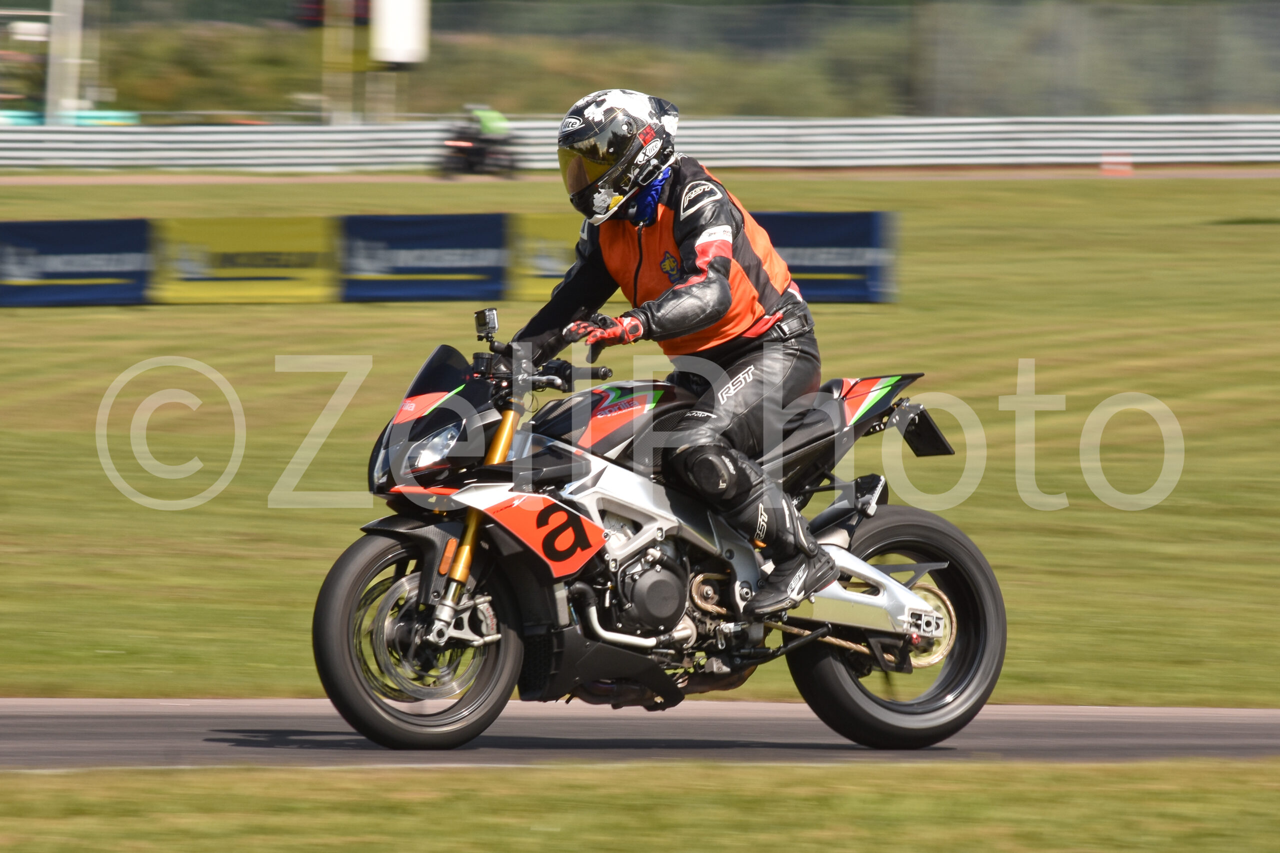 https://zellphoto.se/produkt/5676/