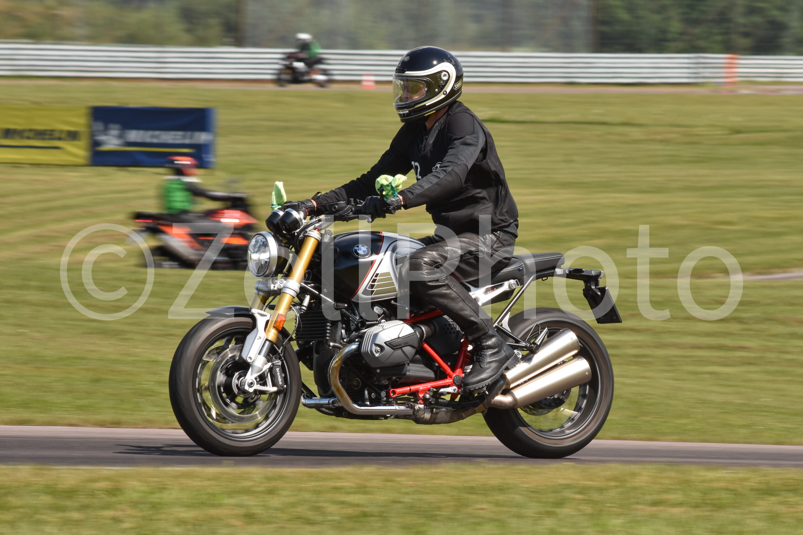 https://zellphoto.se/produkt/5737/
