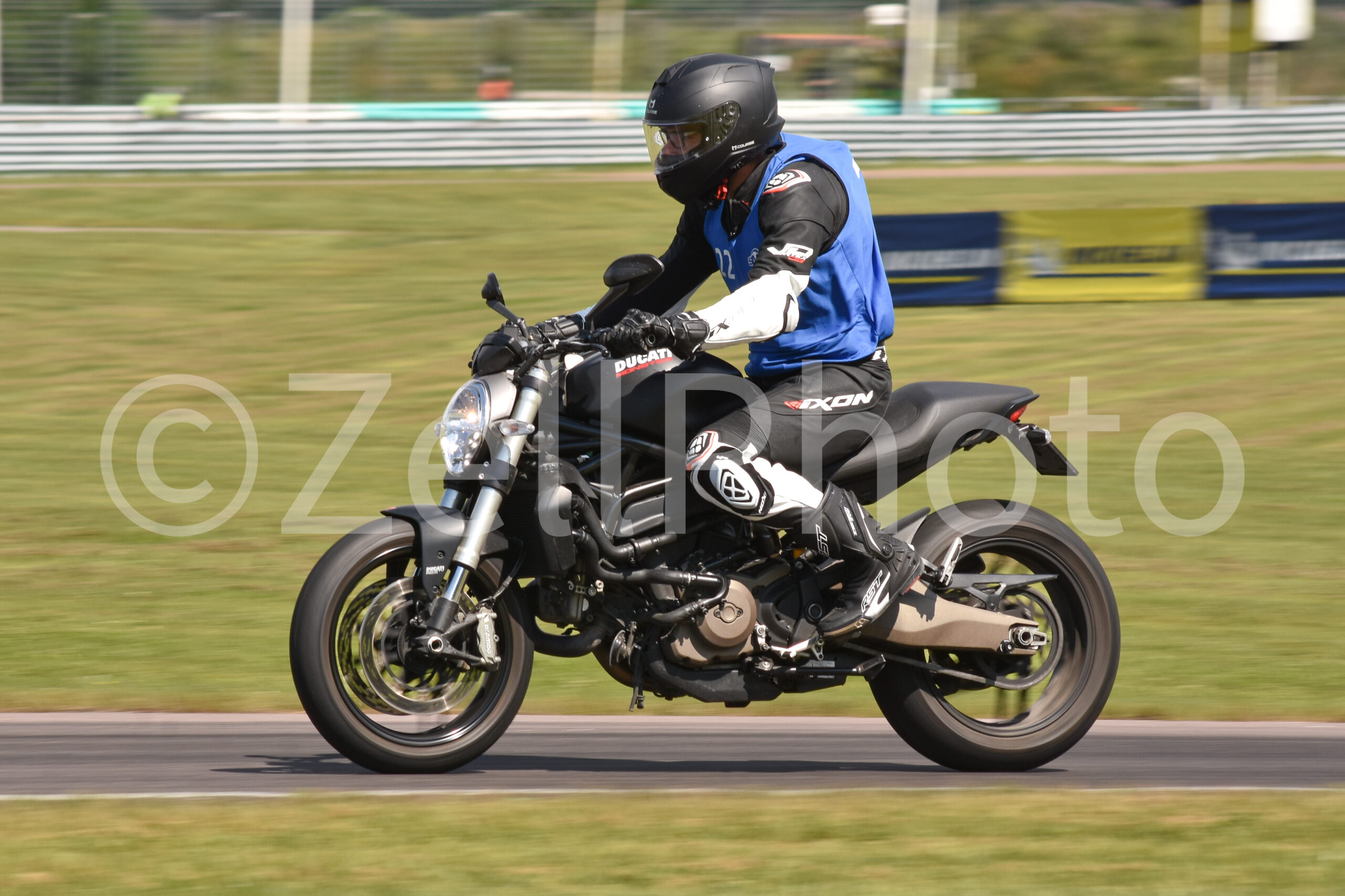 https://zellphoto.se/produkt/5768/