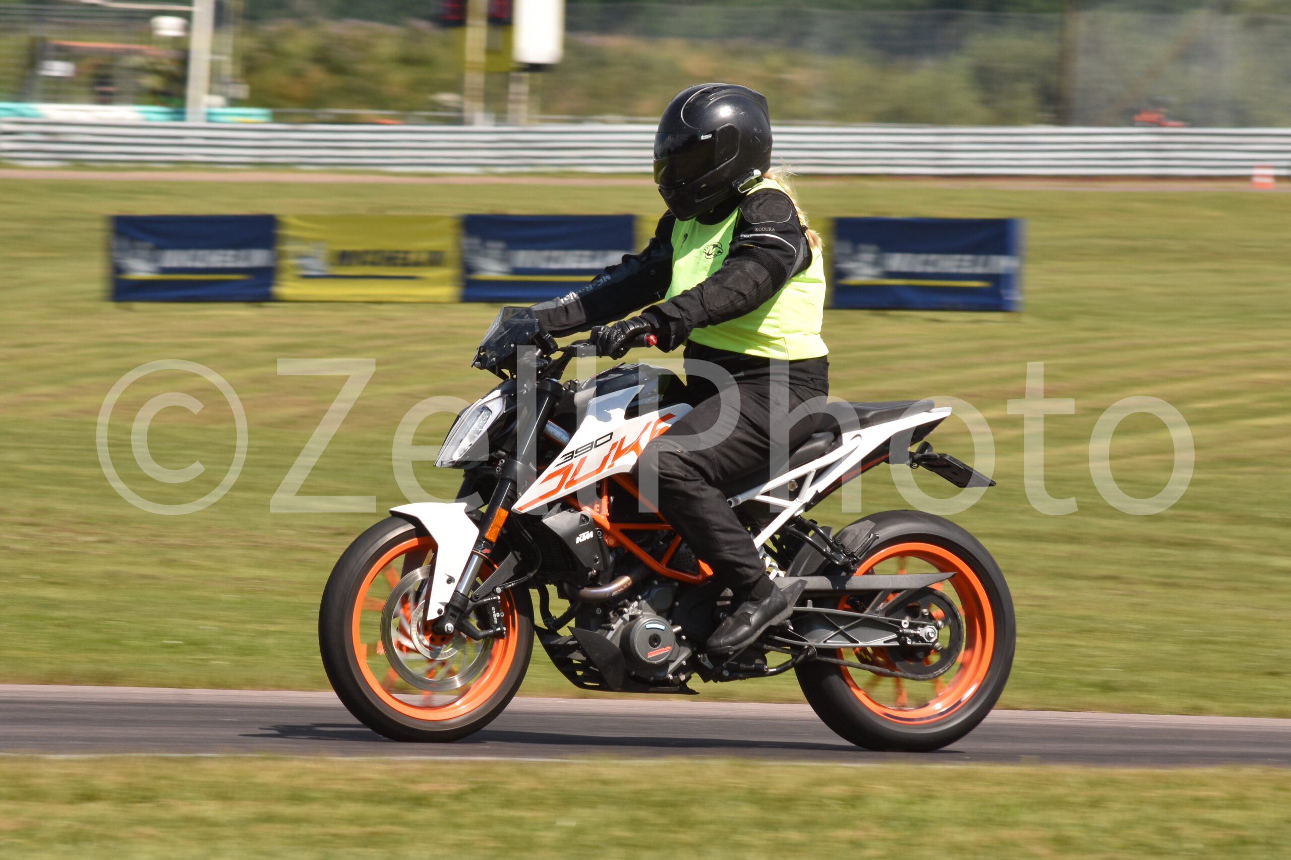 https://zellphoto.se/produkt/5772/
