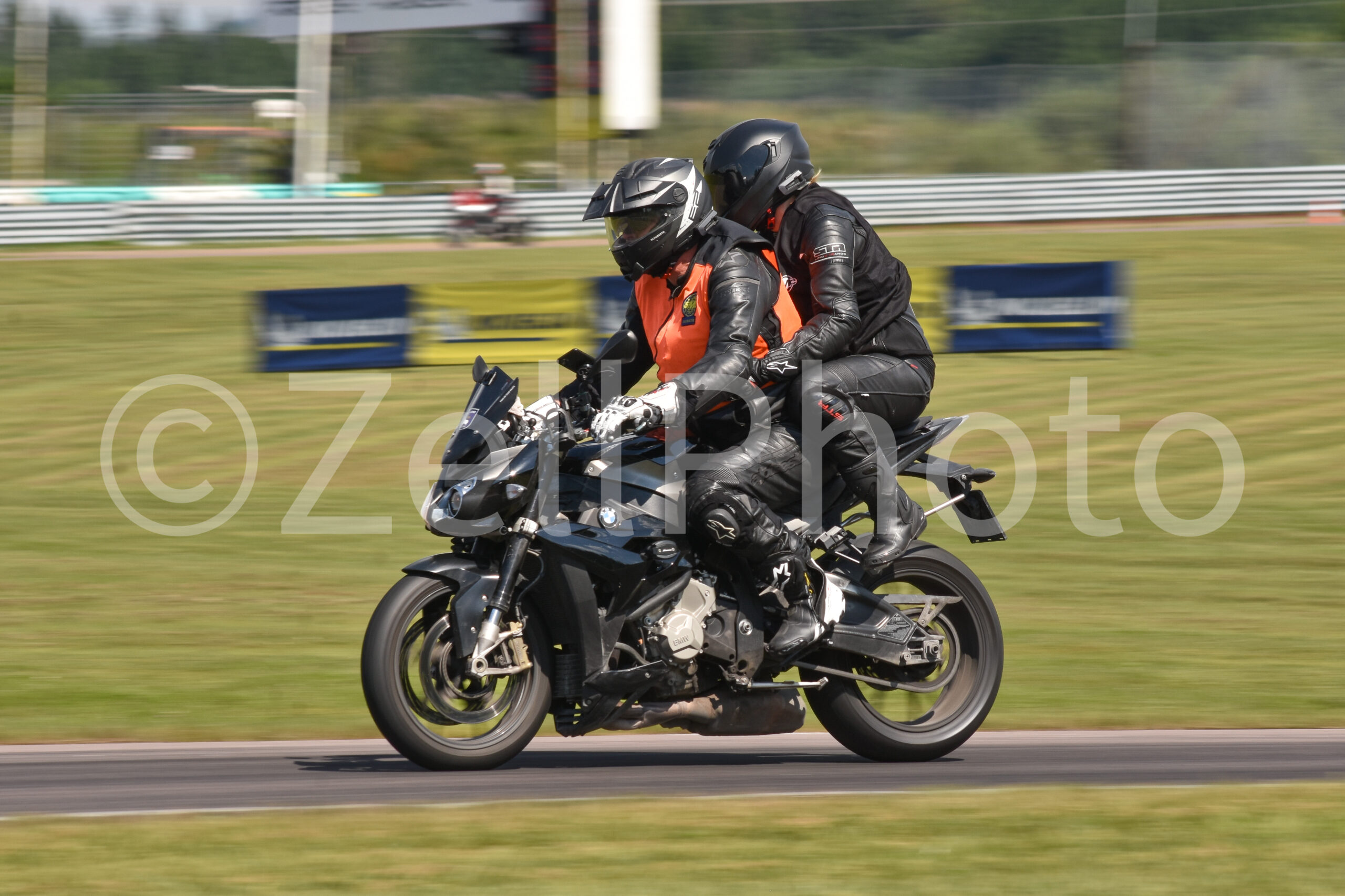 https://zellphoto.se/produkt/5947/