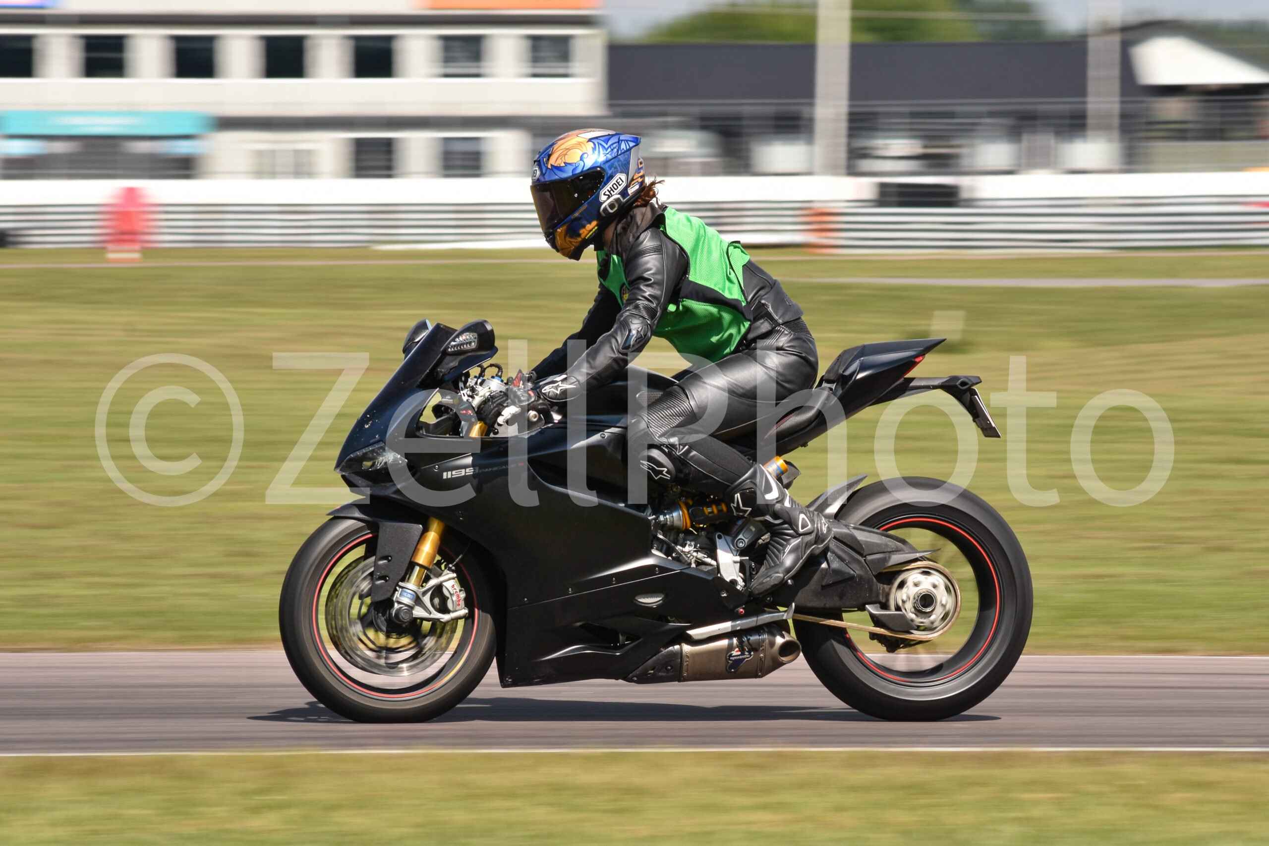 https://zellphoto.se/produkt/5980/