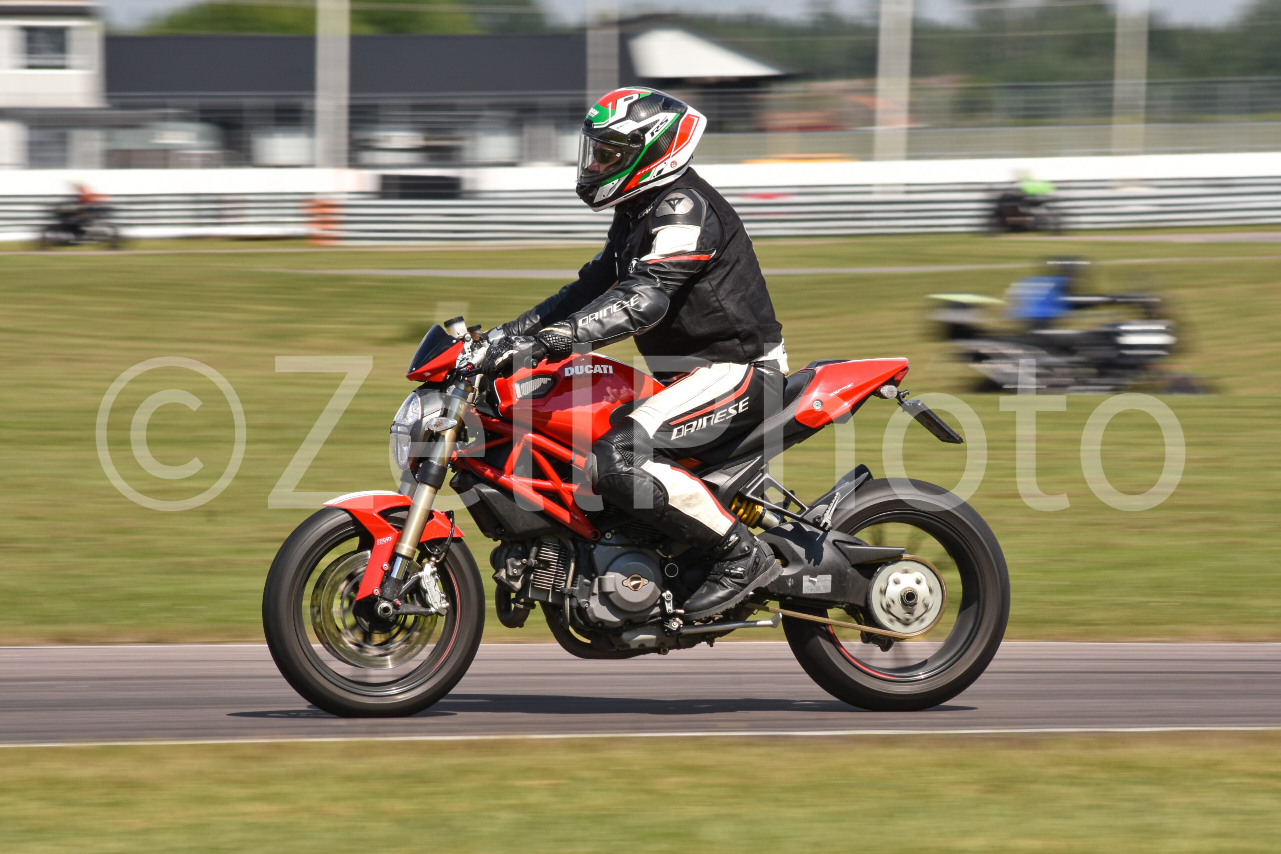 https://zellphoto.se/produkt/6018/