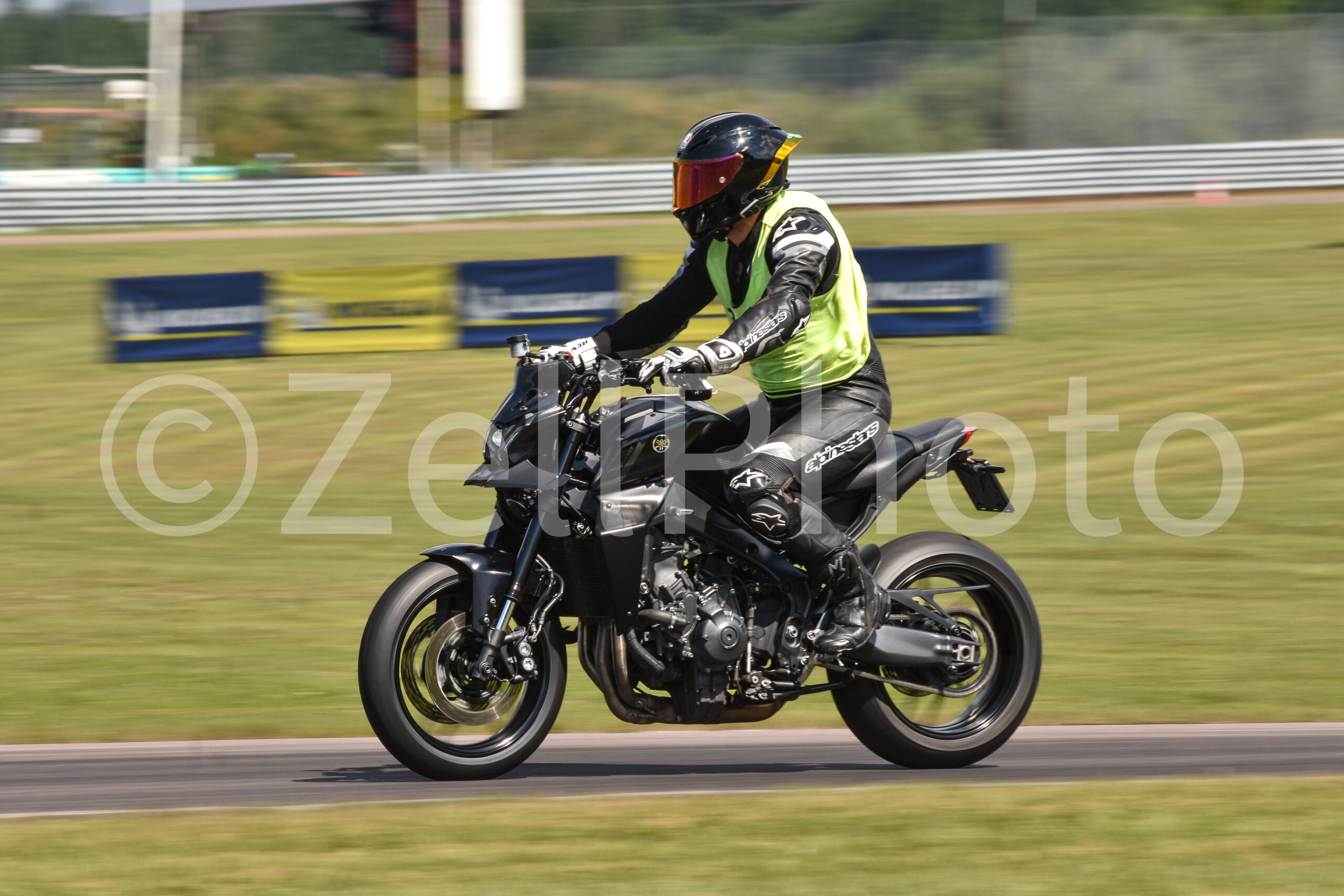 https://zellphoto.se/produkt/6037/