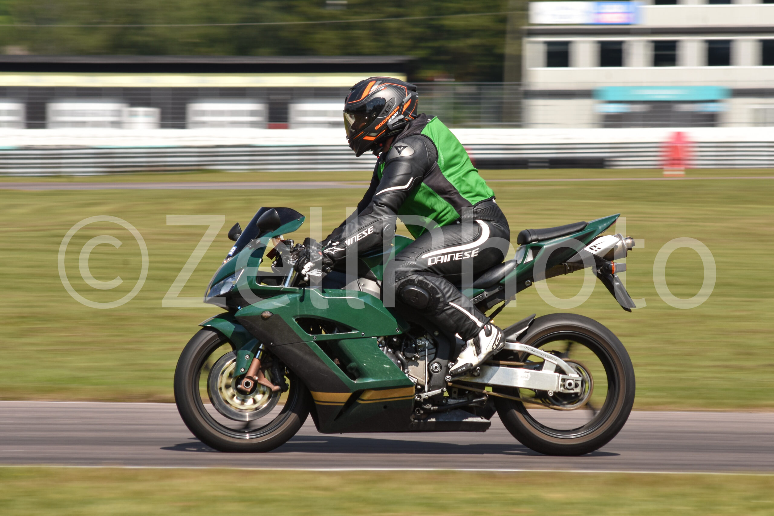 https://zellphoto.se/produkt/6042/