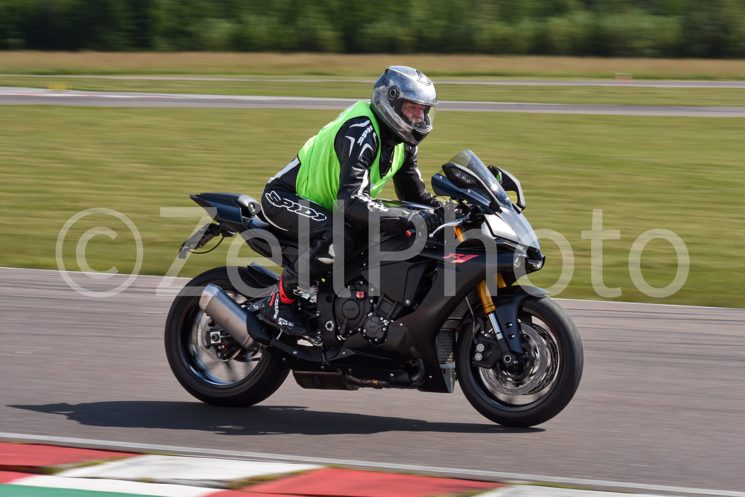 https://zellphoto.se/produkt/8225/