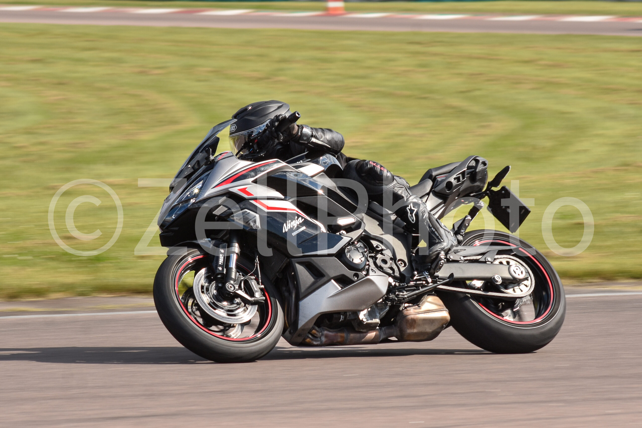 https://zellphoto.se/produkt/8650/