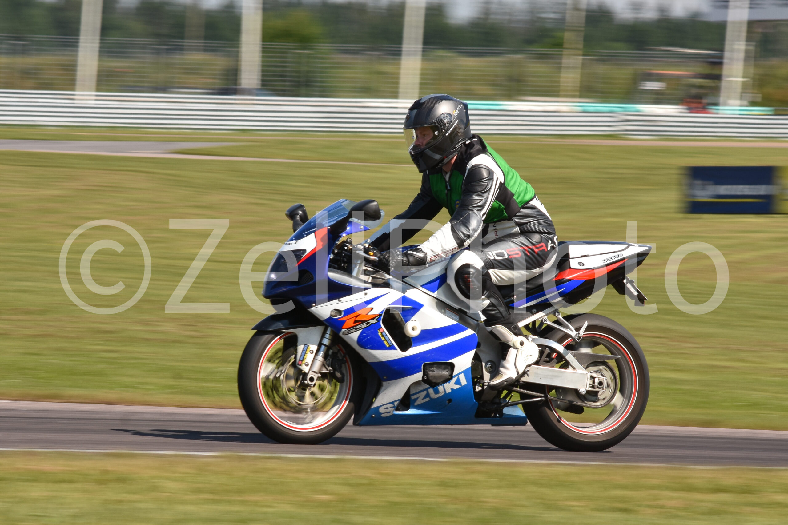 https://zellphoto.se/produkt/4702/