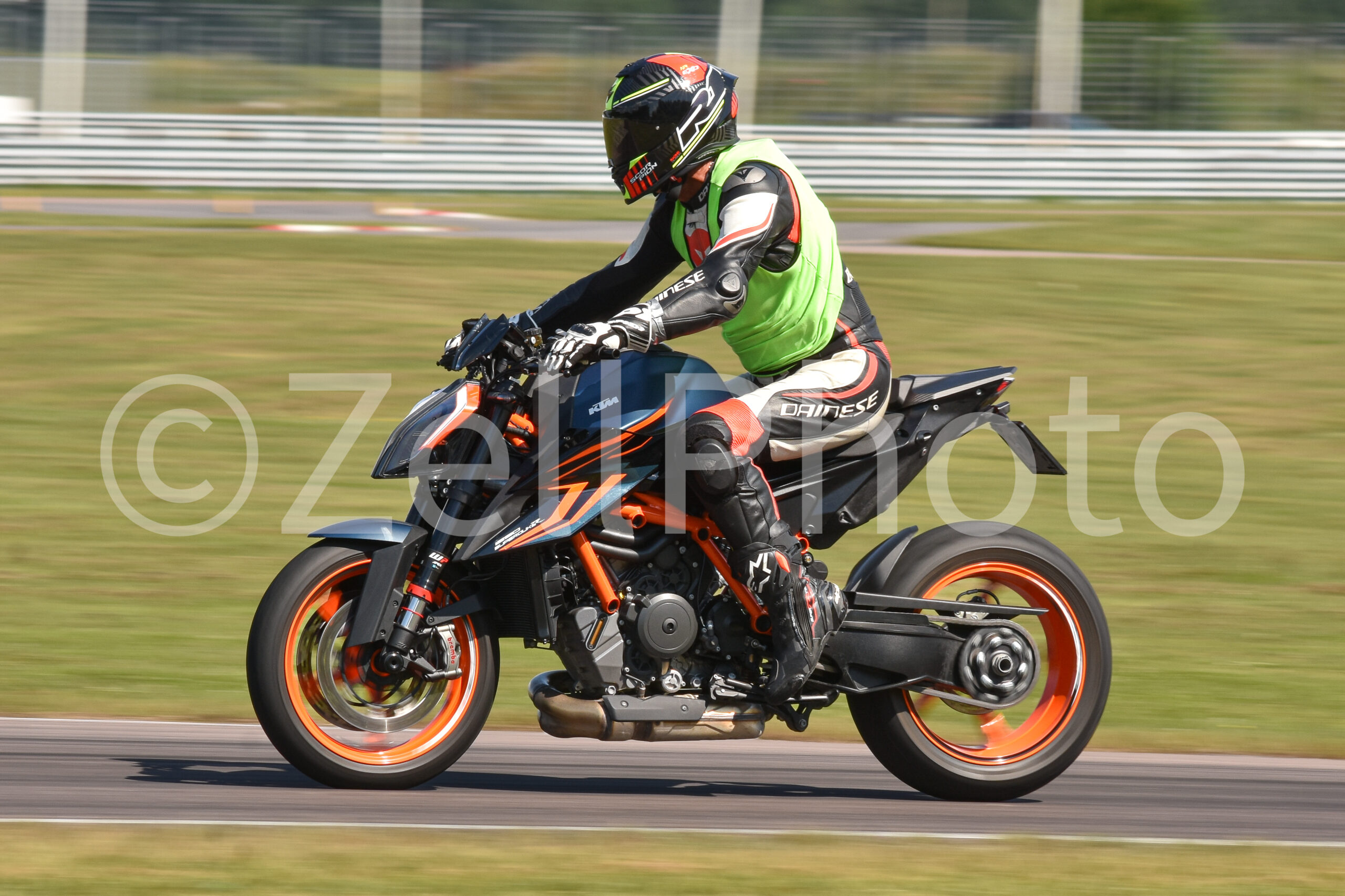 https://zellphoto.se/produkt/4841/