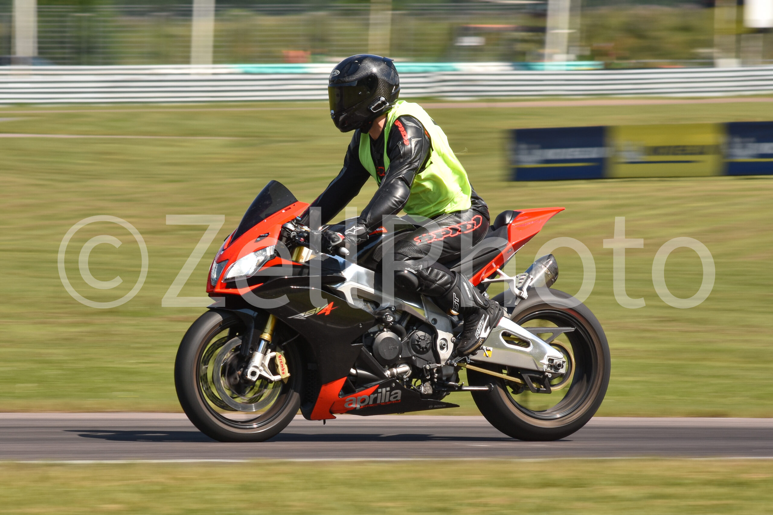 https://zellphoto.se/produkt/4867/