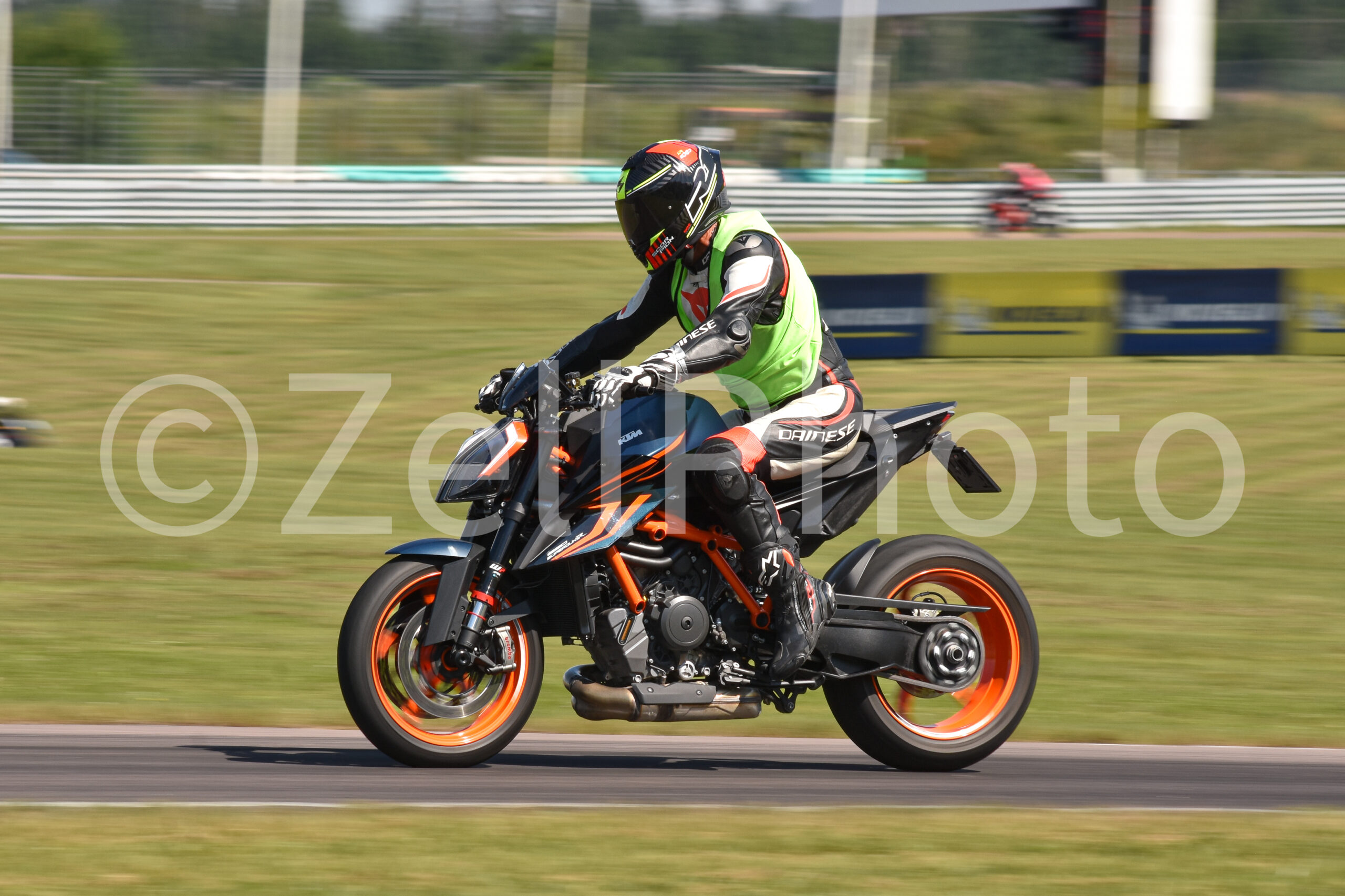 https://zellphoto.se/produkt/4911/