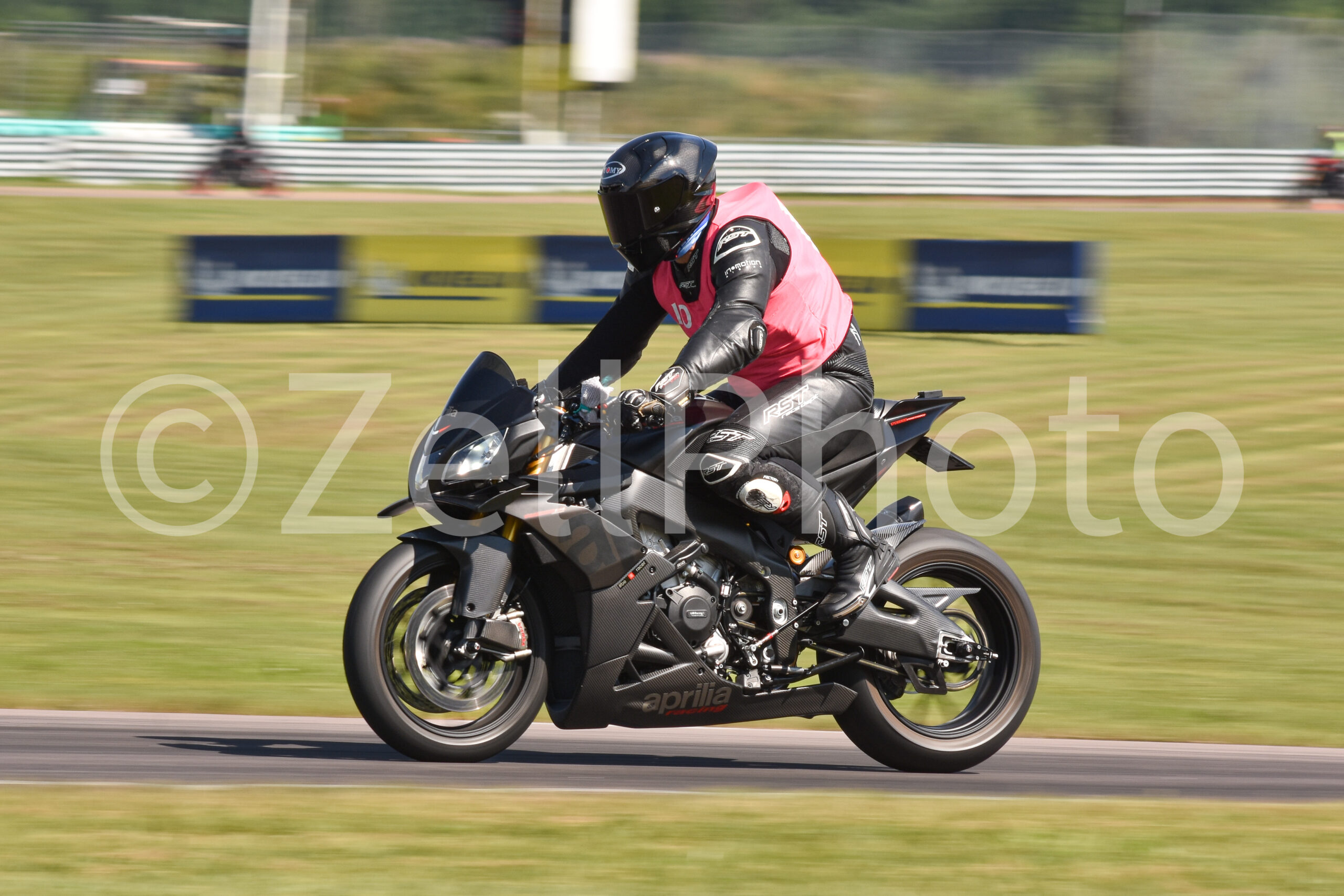 https://zellphoto.se/produkt/4914/