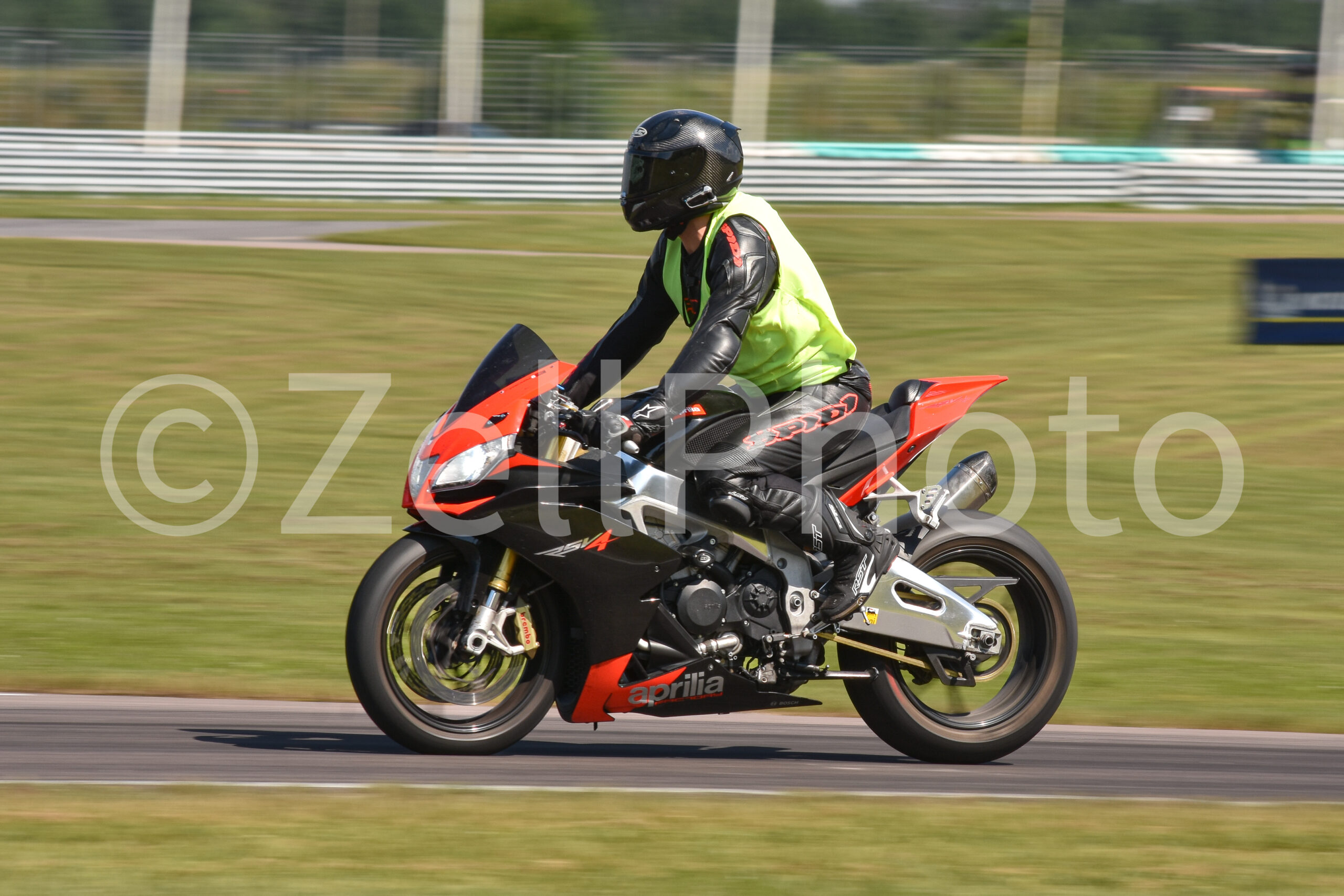 https://zellphoto.se/produkt/4934/