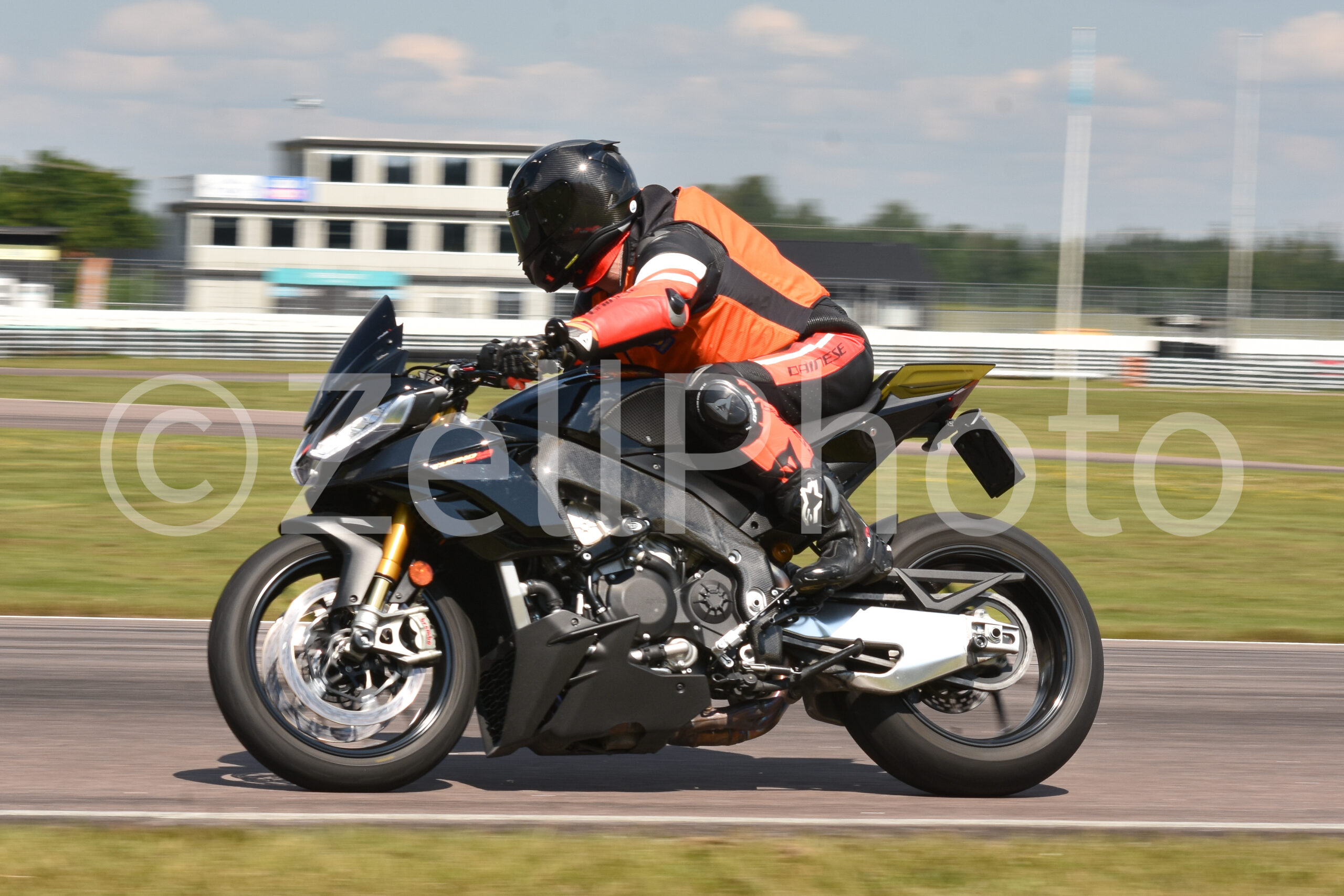 https://zellphoto.se/produkt/6874/