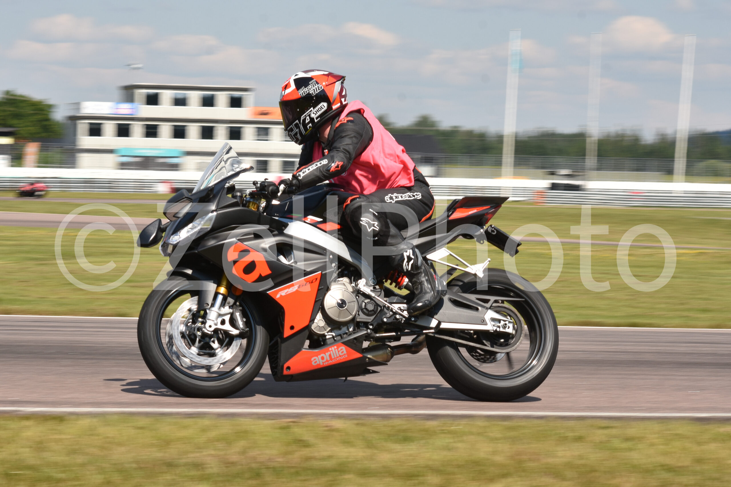 https://zellphoto.se/produkt/6971/