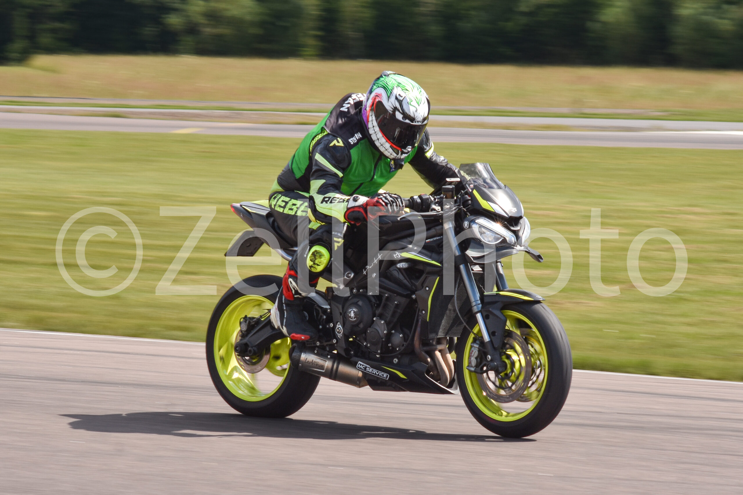 https://zellphoto.se/produkt/7771/