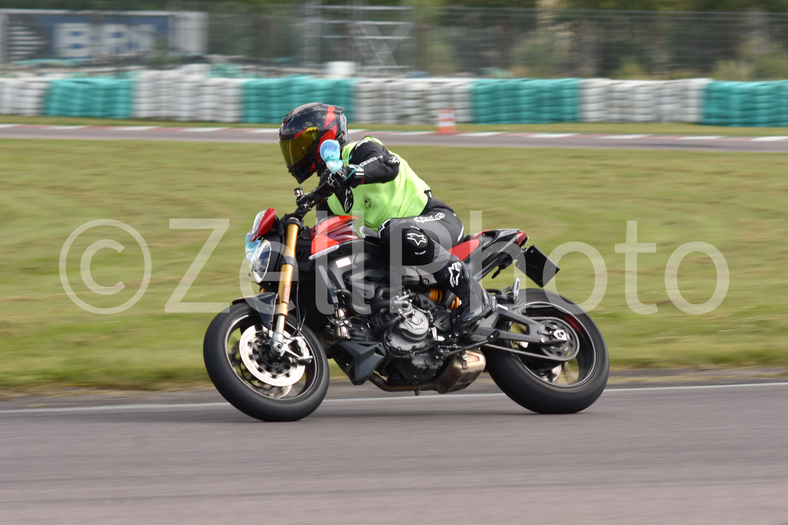 https://zellphoto.se/produkt/8890/