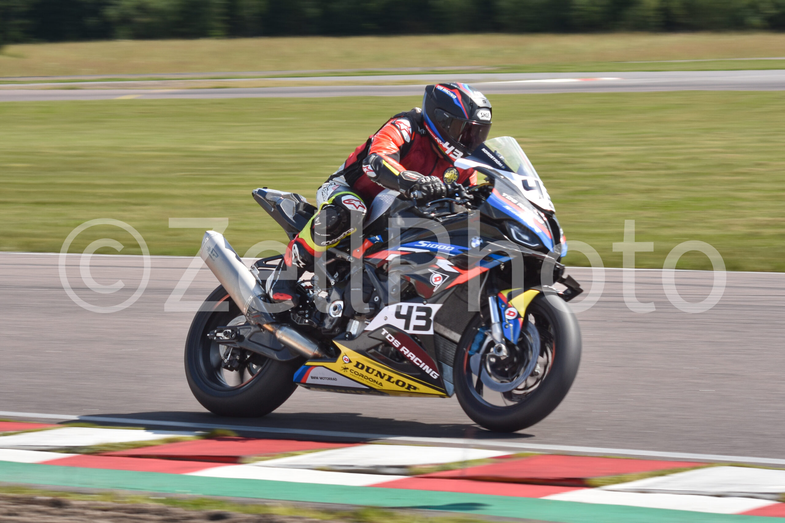 https://zellphoto.se/produkt/7921/