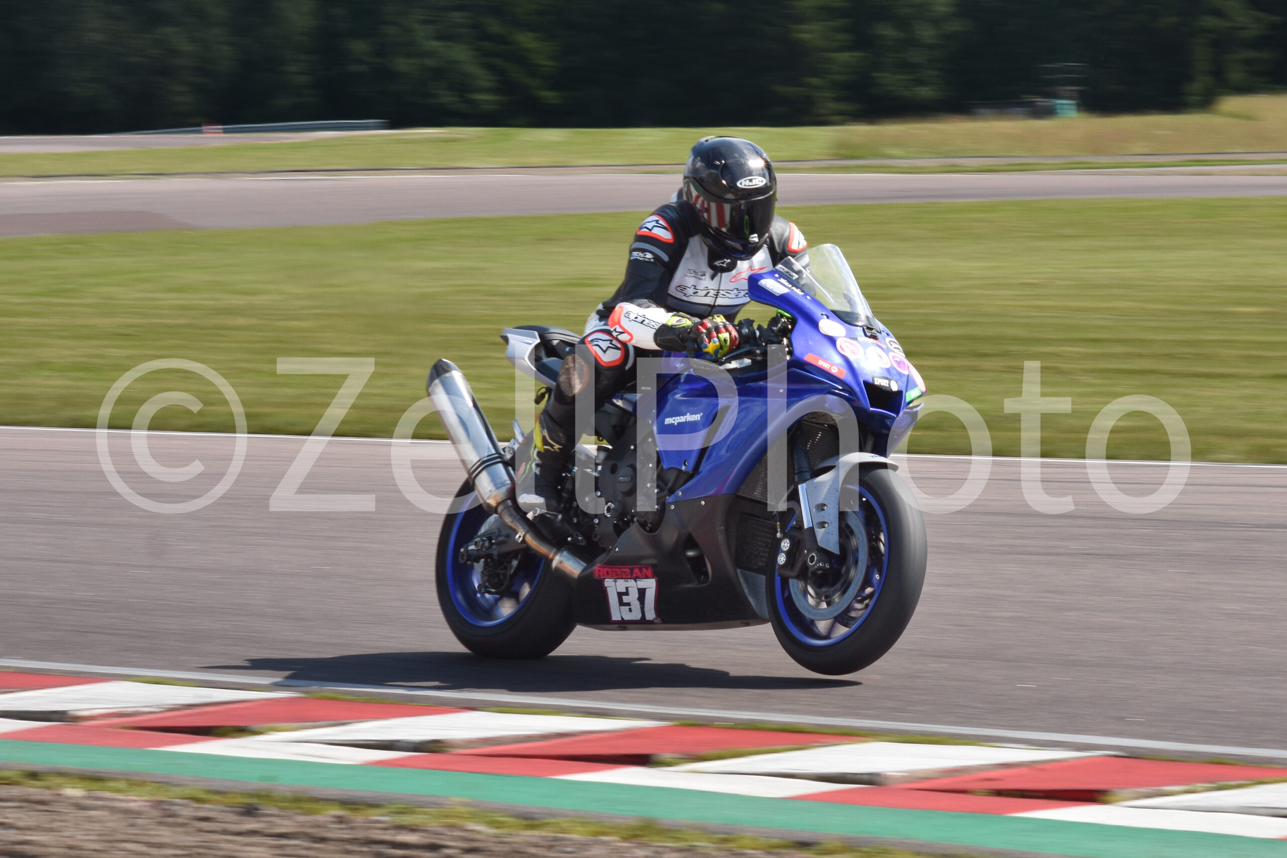 https://zellphoto.se/produkt/7925/
