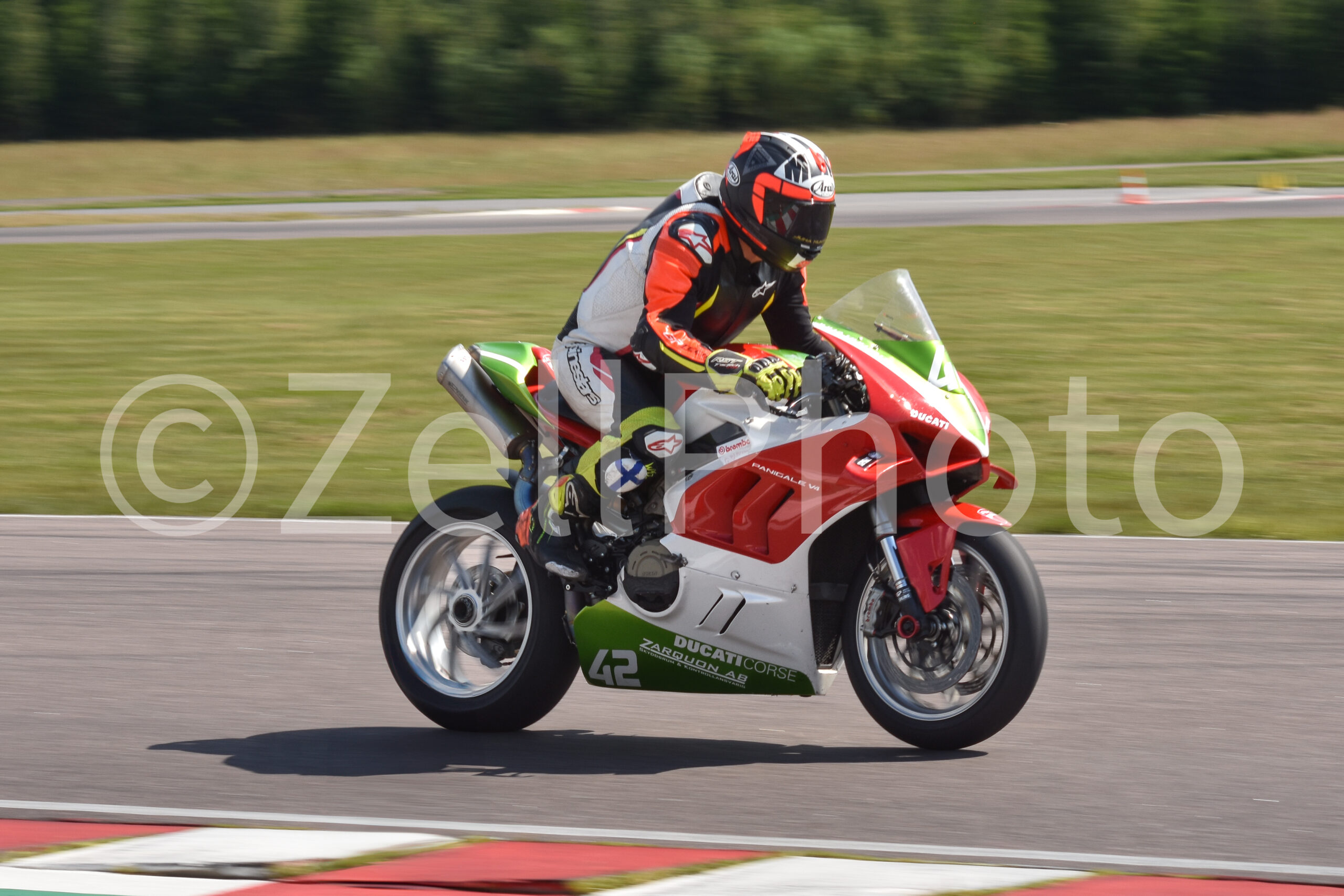https://zellphoto.se/produkt/7943/