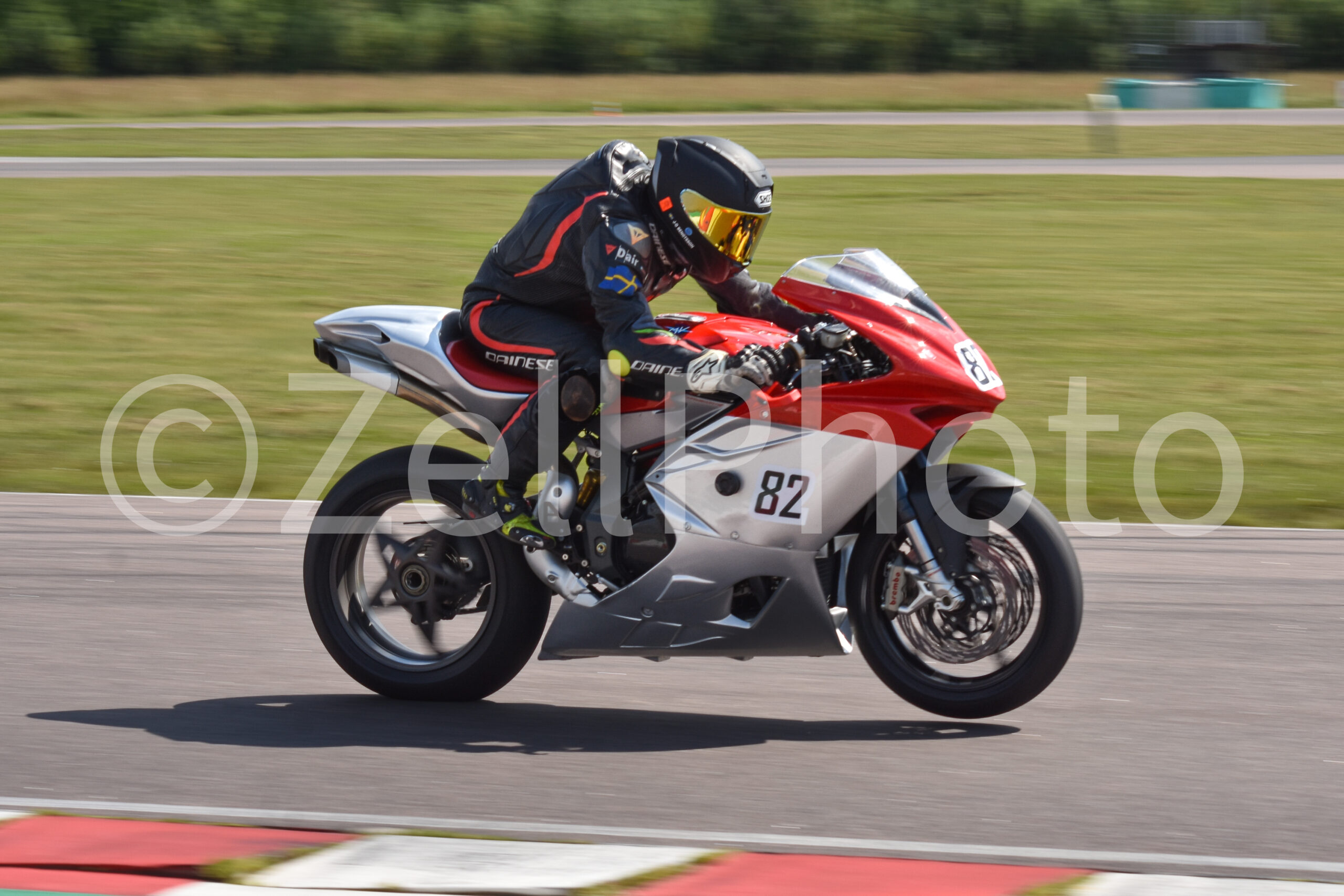 https://zellphoto.se/produkt/7950/