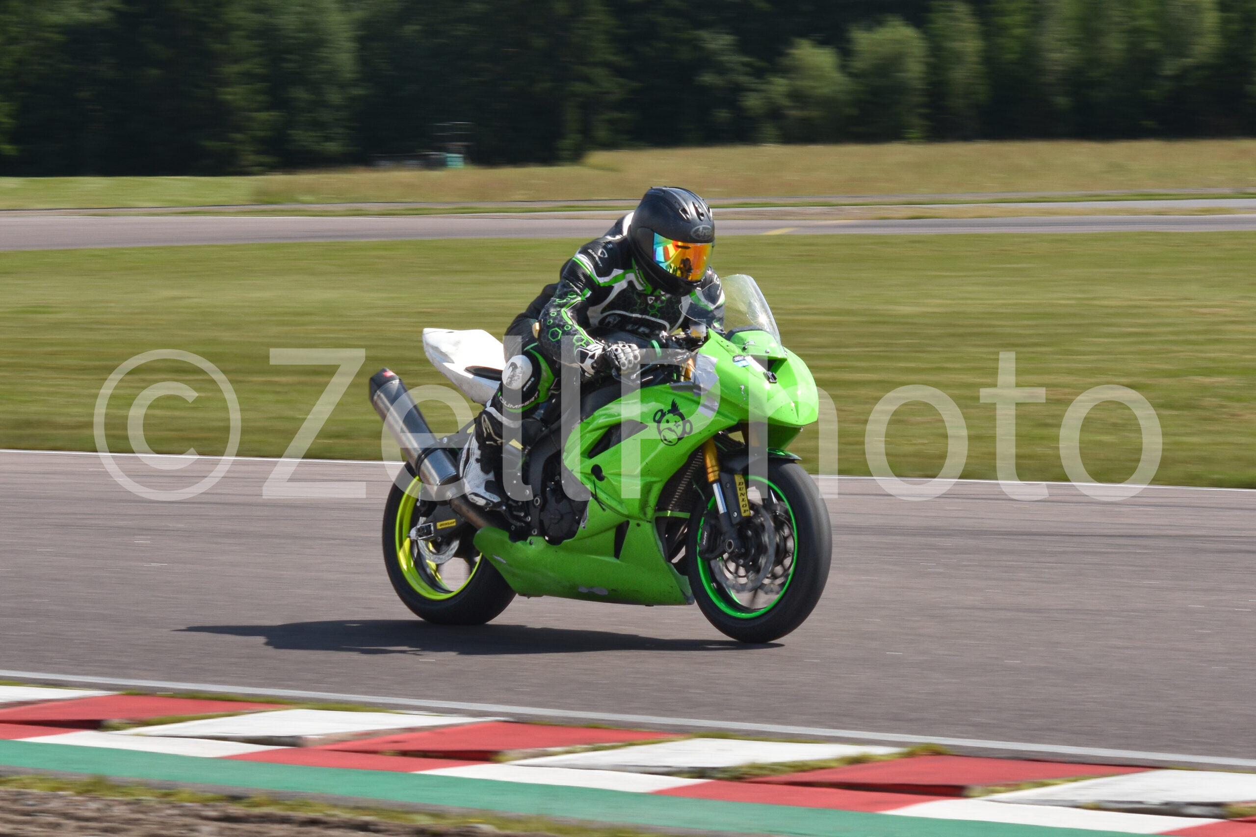 https://zellphoto.se/produkt/8011/