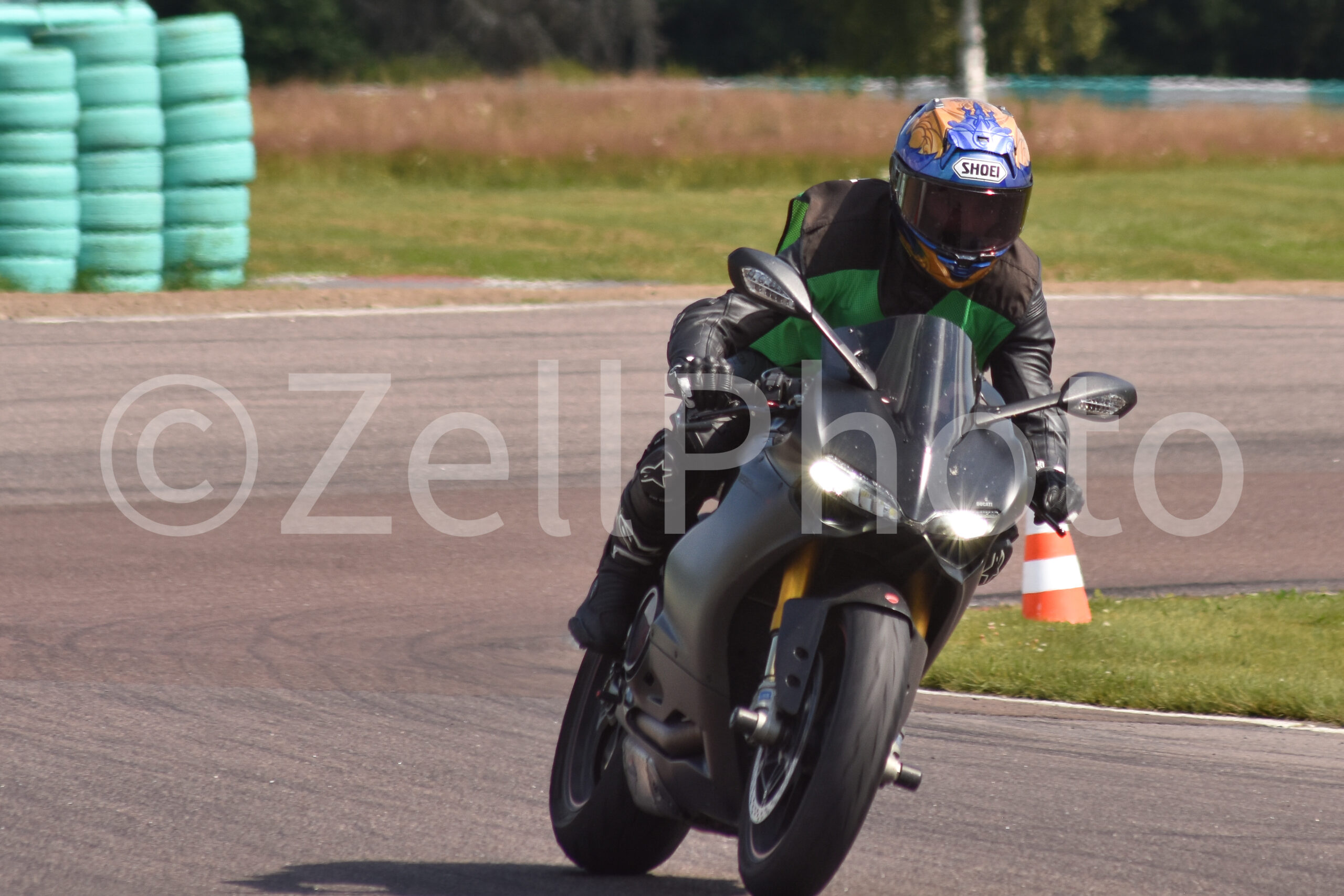 https://zellphoto.se/produkt/0740/