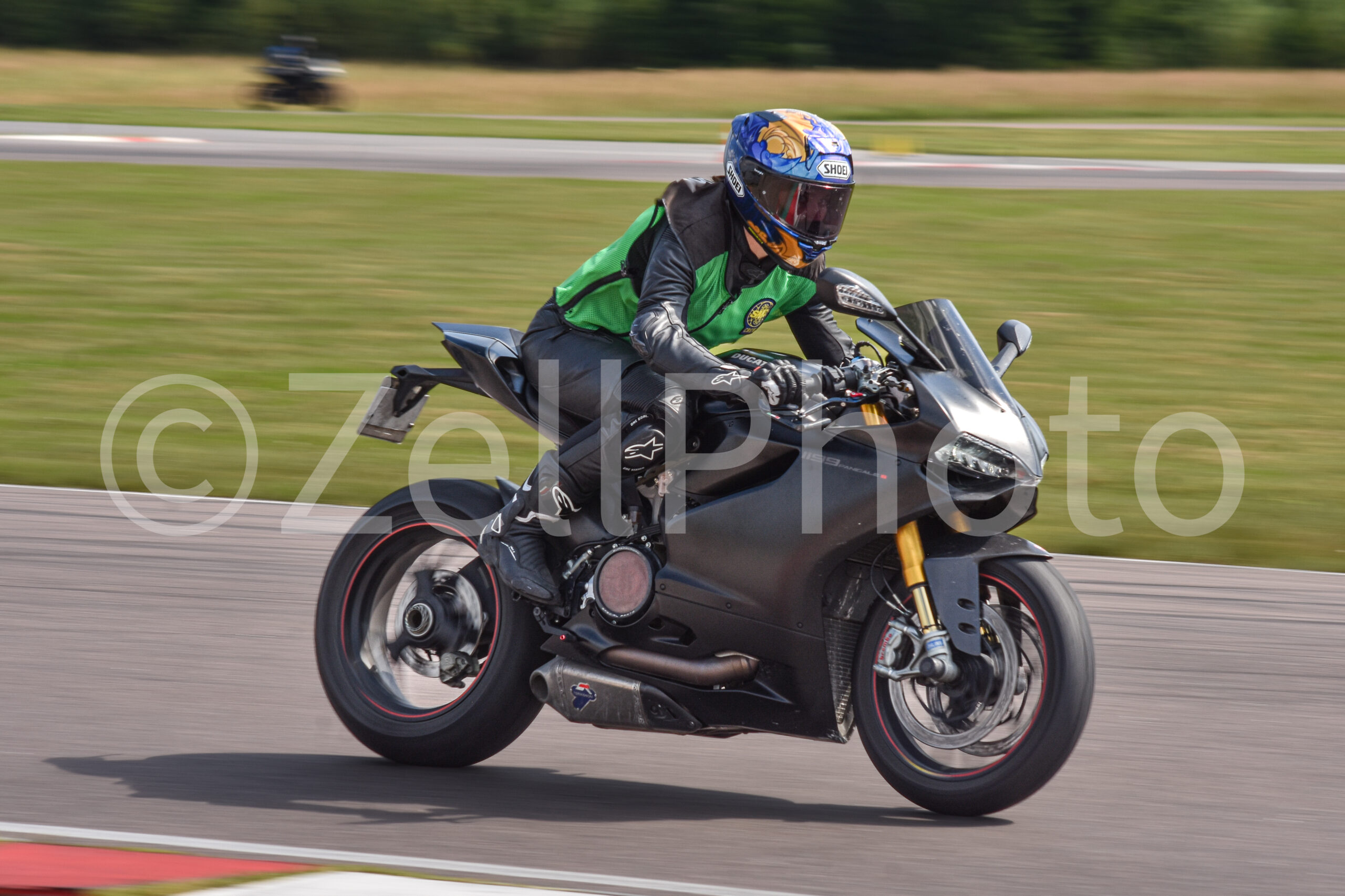 https://zellphoto.se/produkt/0831/