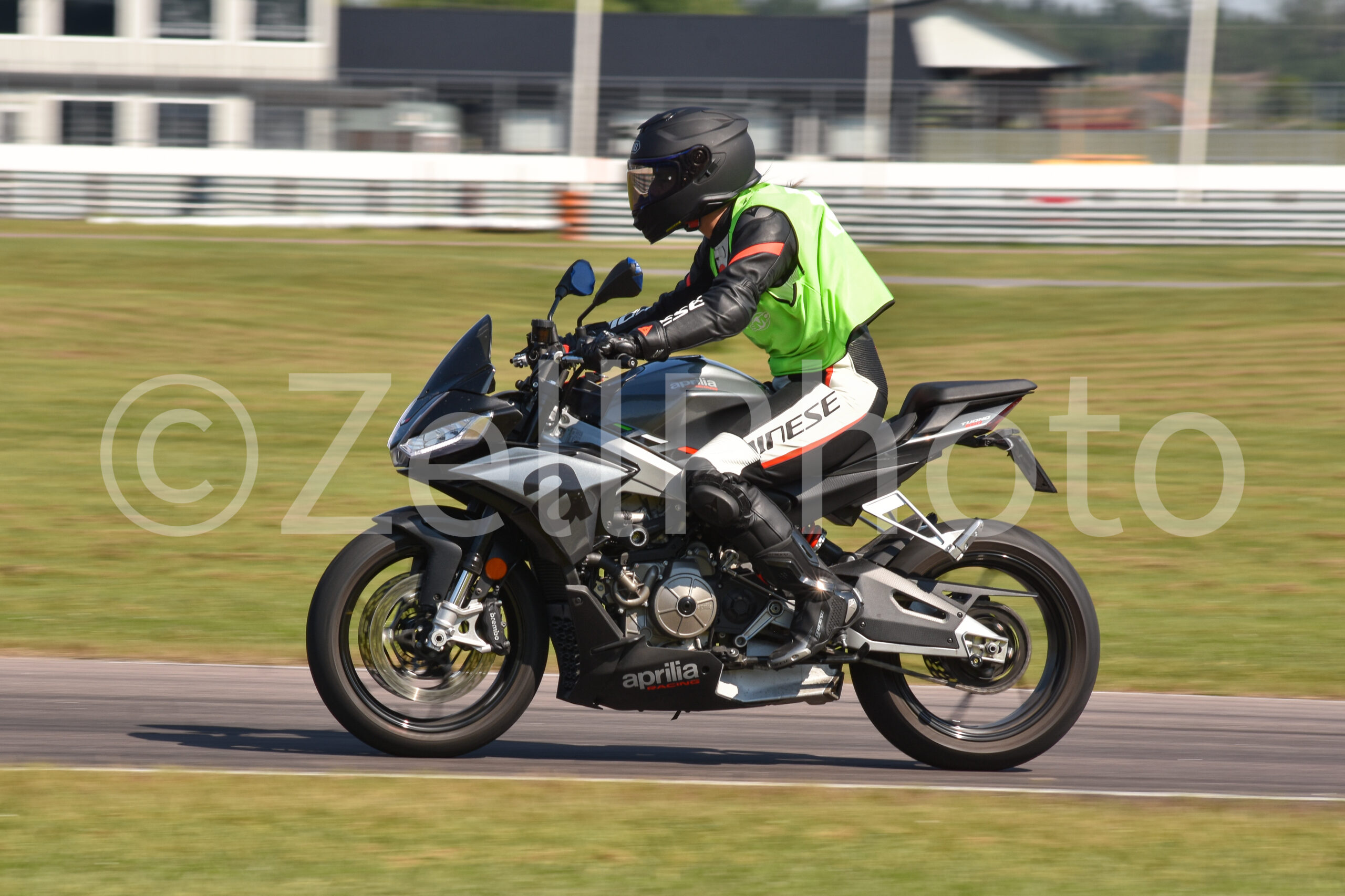 https://zellphoto.se/produkt/9935/