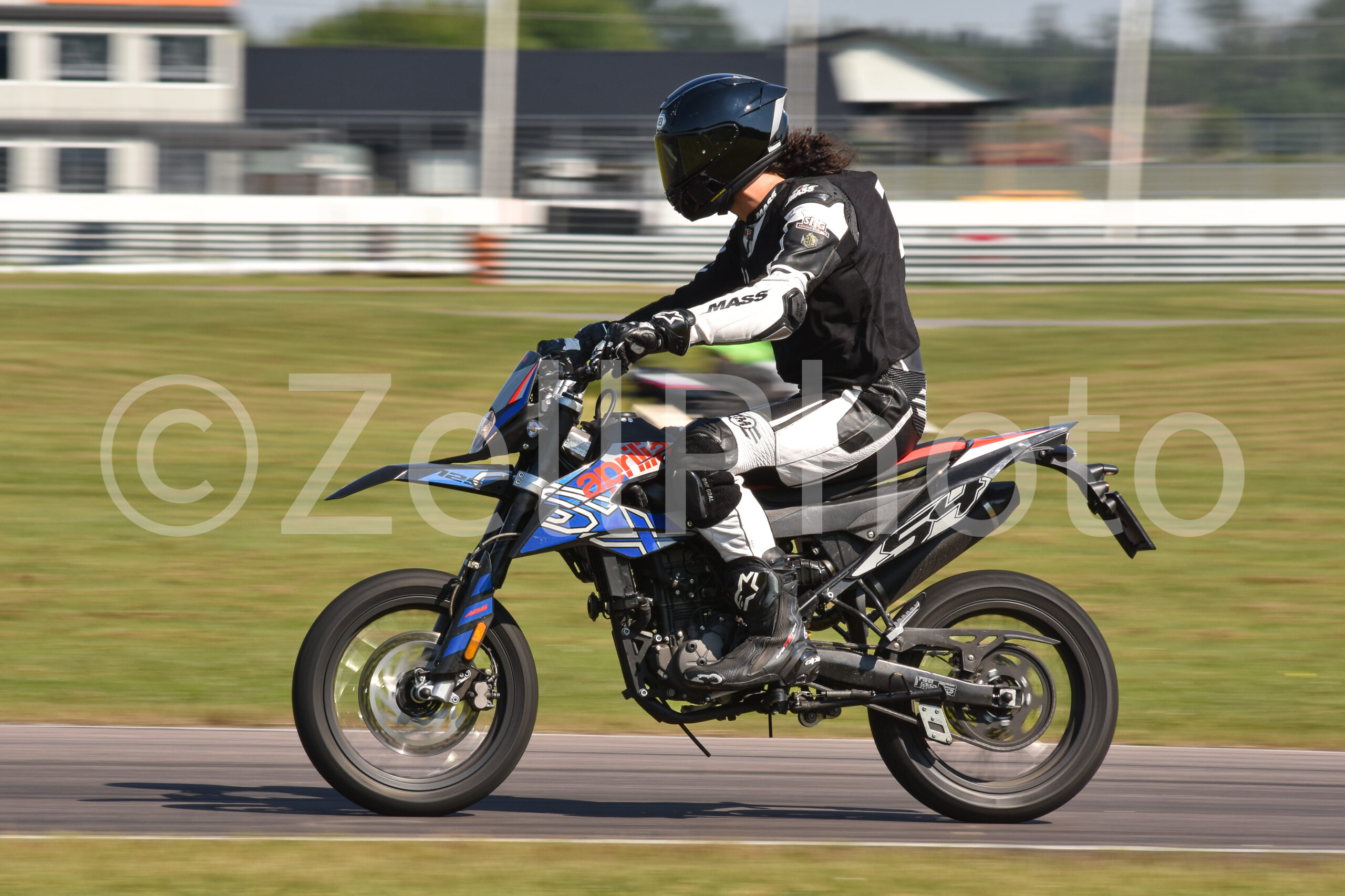 https://zellphoto.se/produkt/9944/