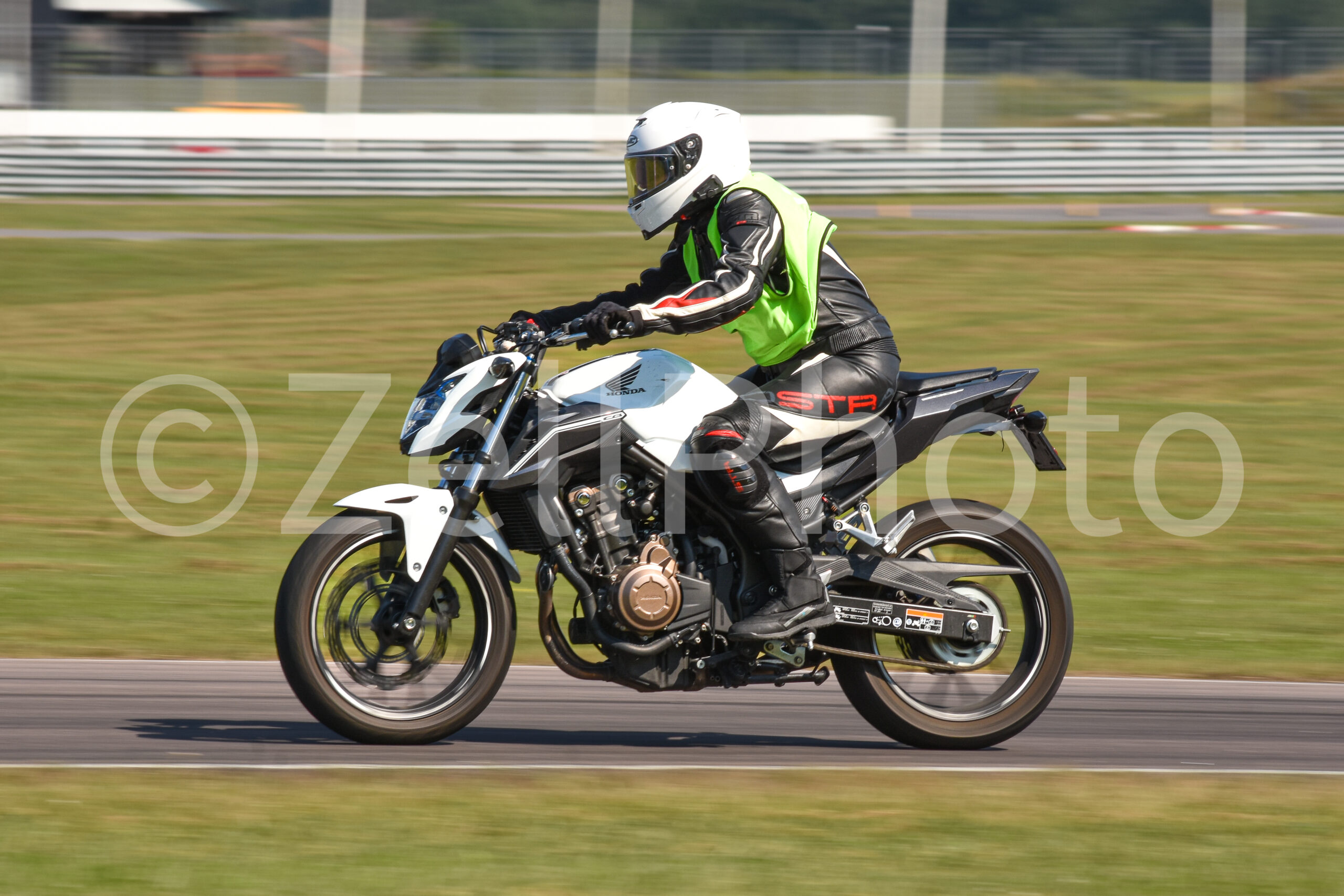 https://zellphoto.se/produkt/9985/