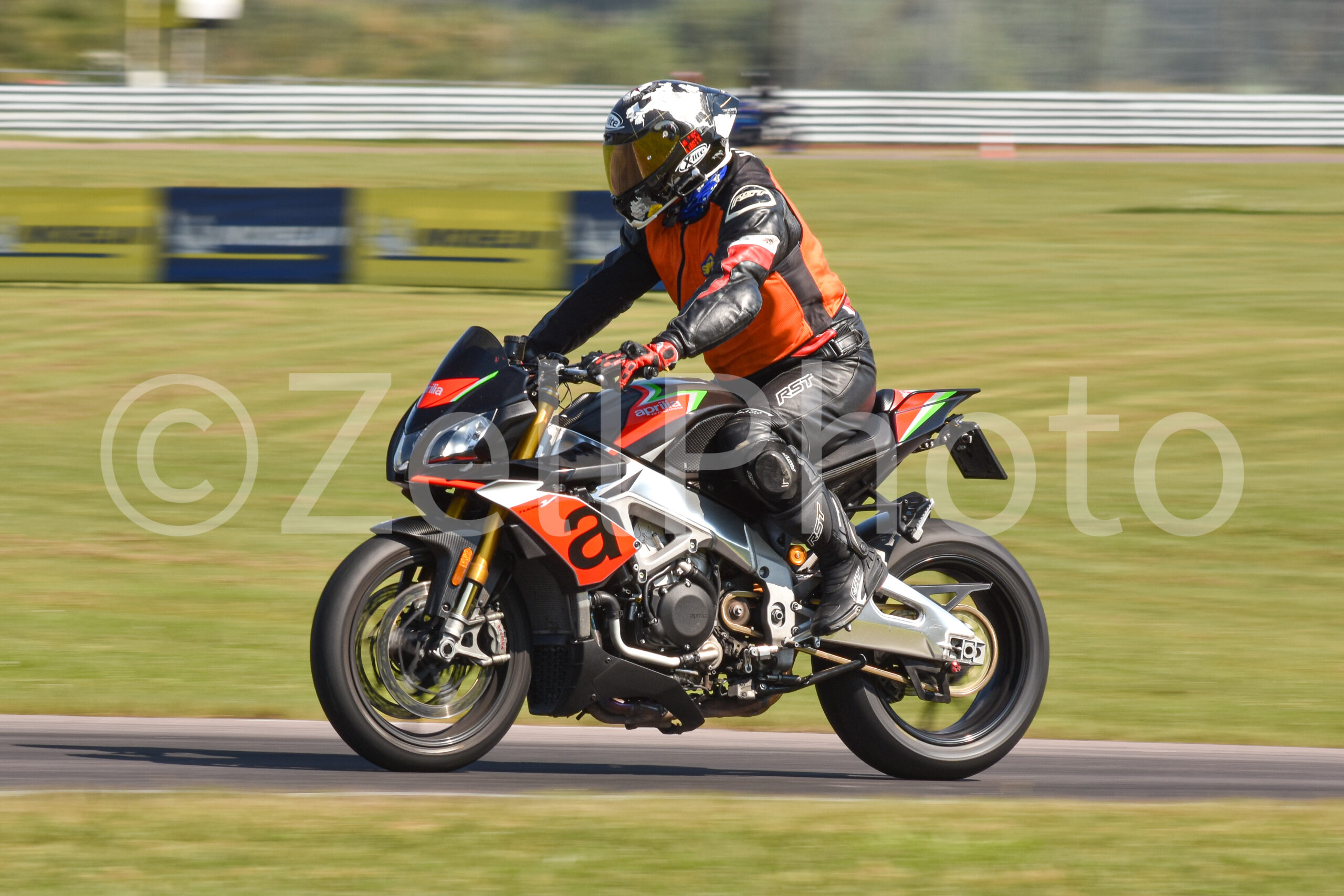 https://zellphoto.se/produkt/0113/