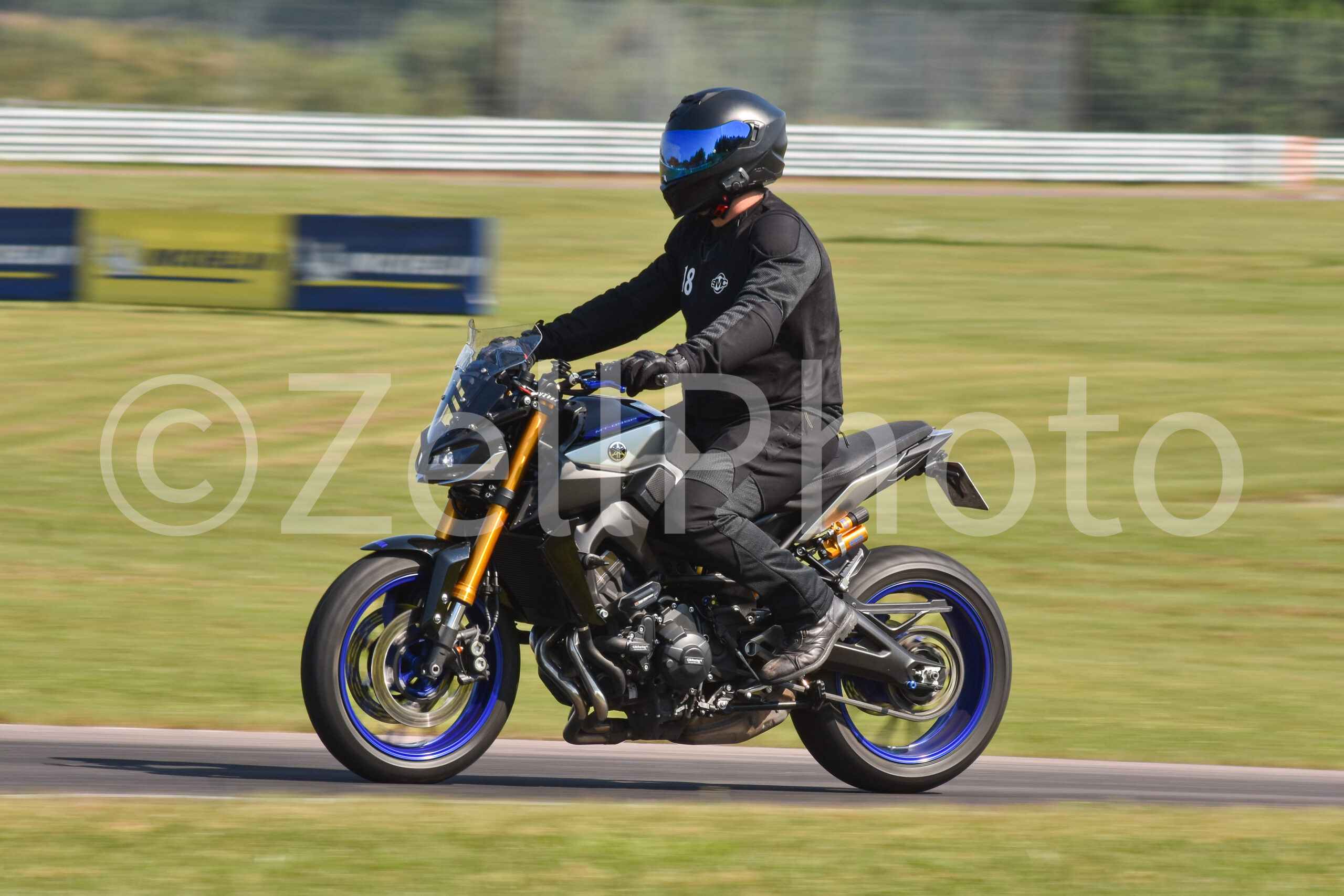 https://zellphoto.se/produkt/0184/