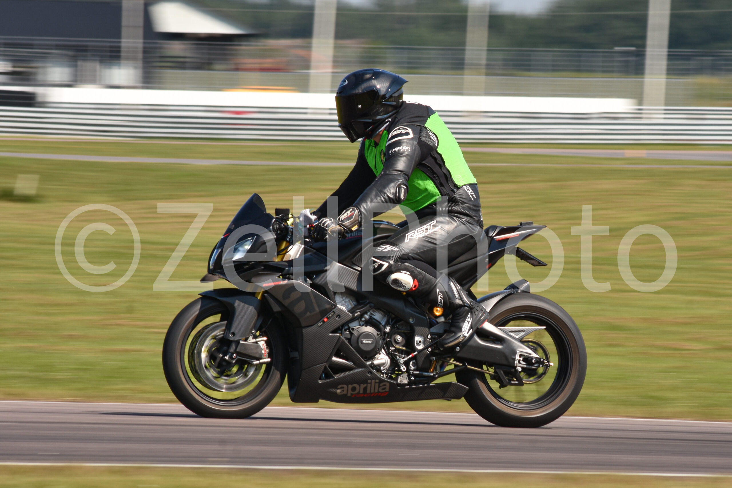 https://zellphoto.se/produkt/0188/
