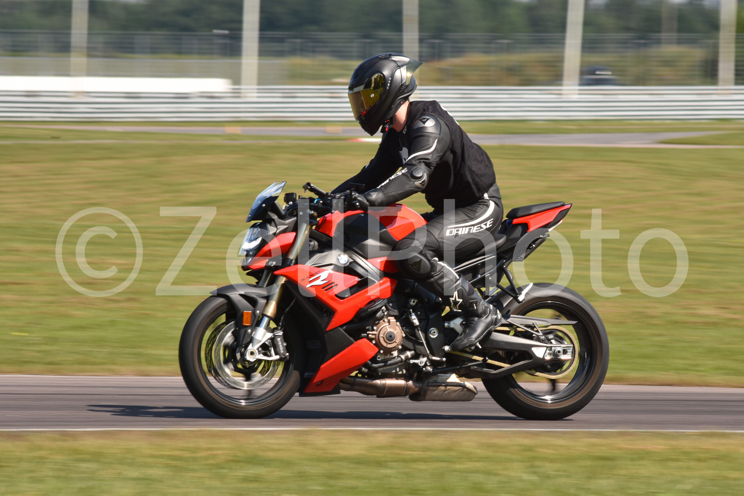 https://zellphoto.se/produkt/0233/