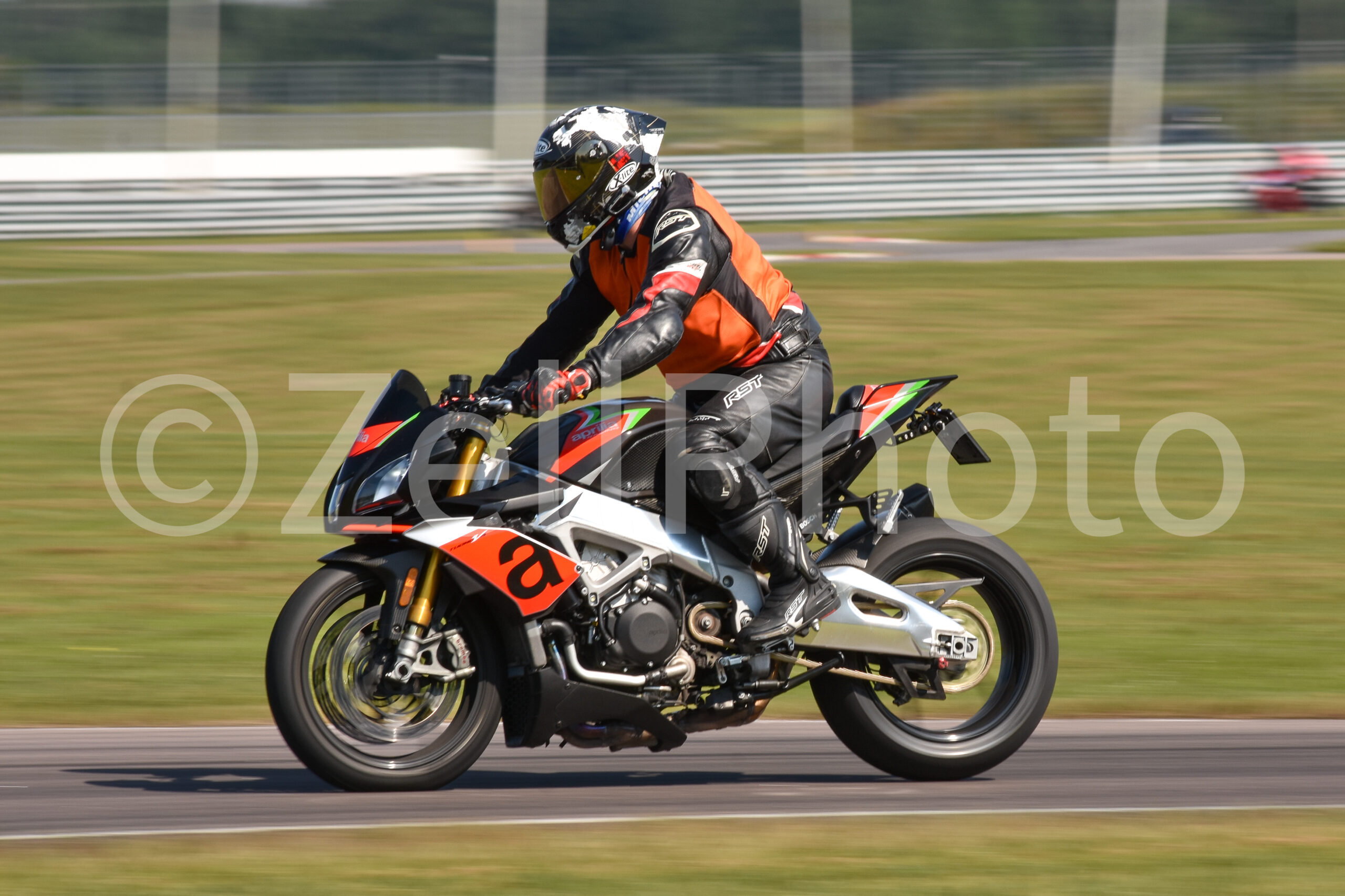 https://zellphoto.se/produkt/0240-2/