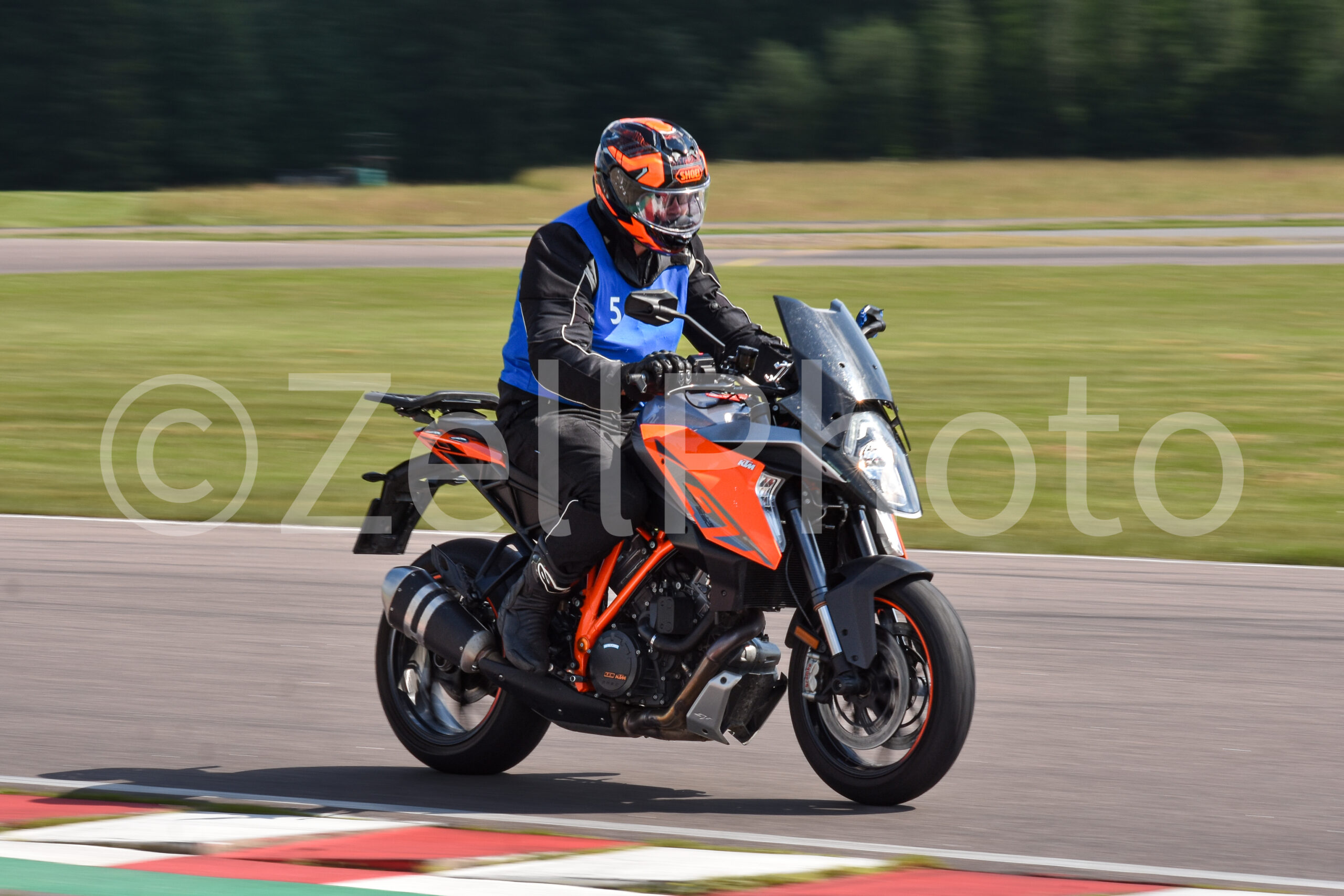 https://zellphoto.se/produkt/0987/
