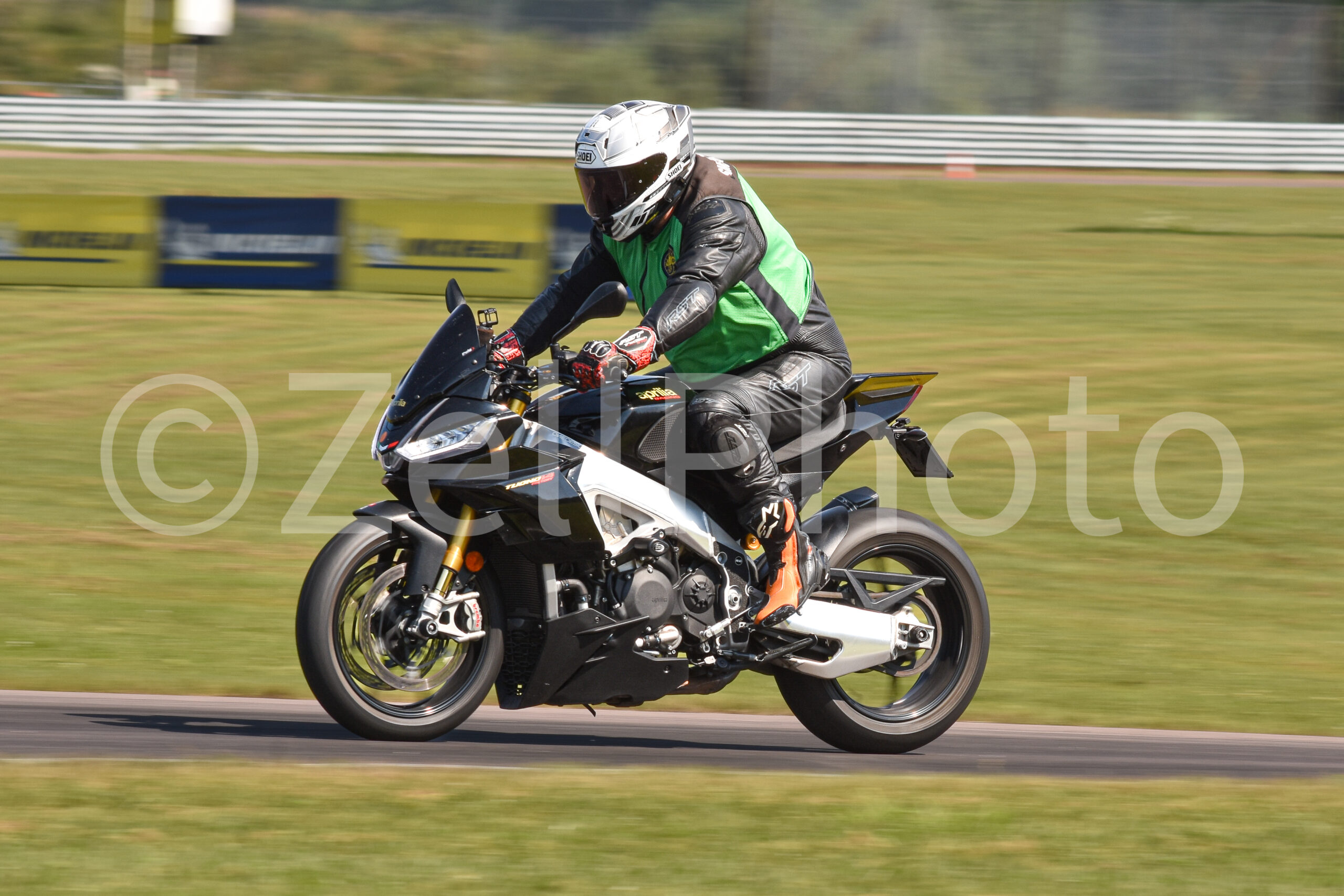 https://zellphoto.se/produkt/0388/