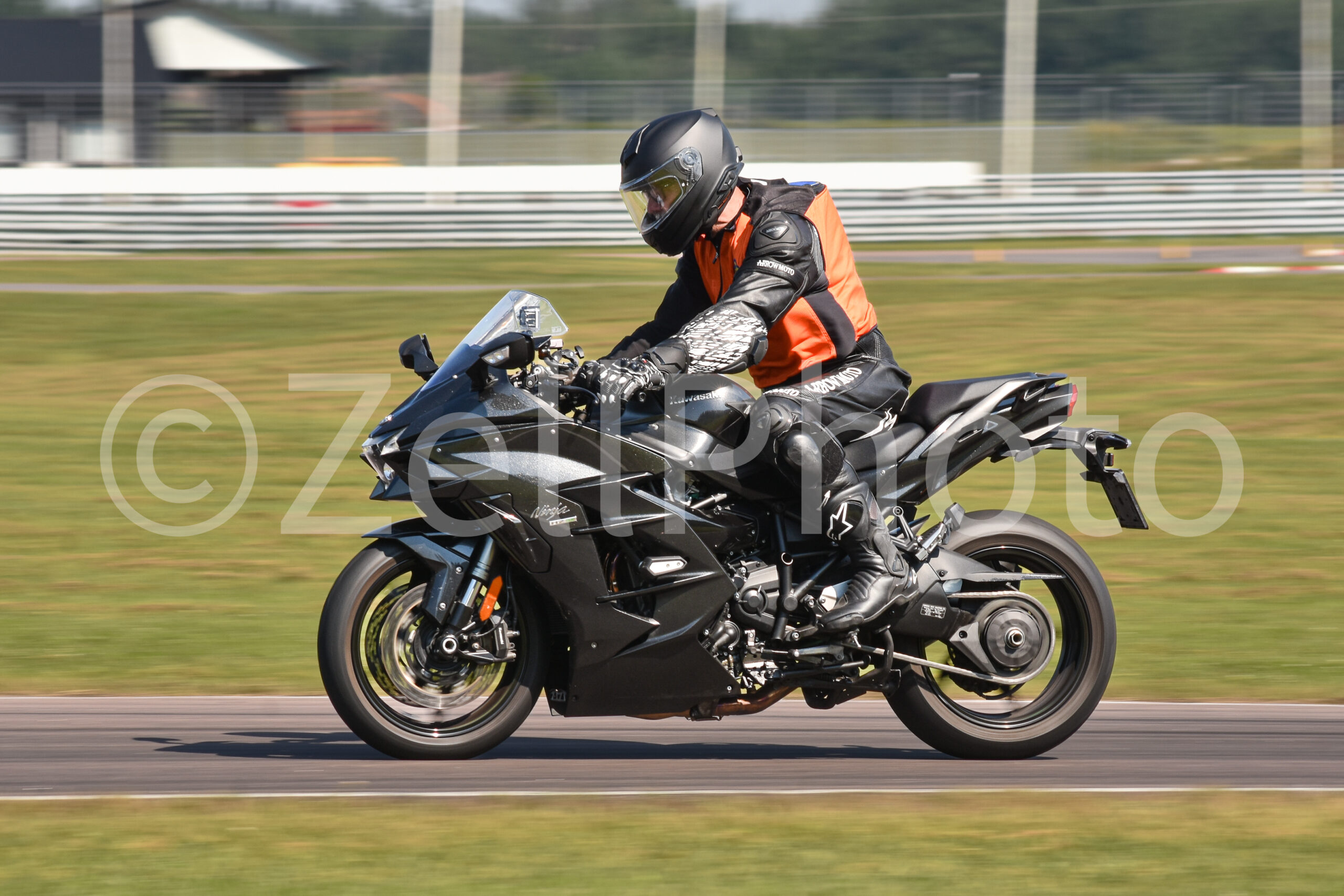 https://zellphoto.se/produkt/0395/