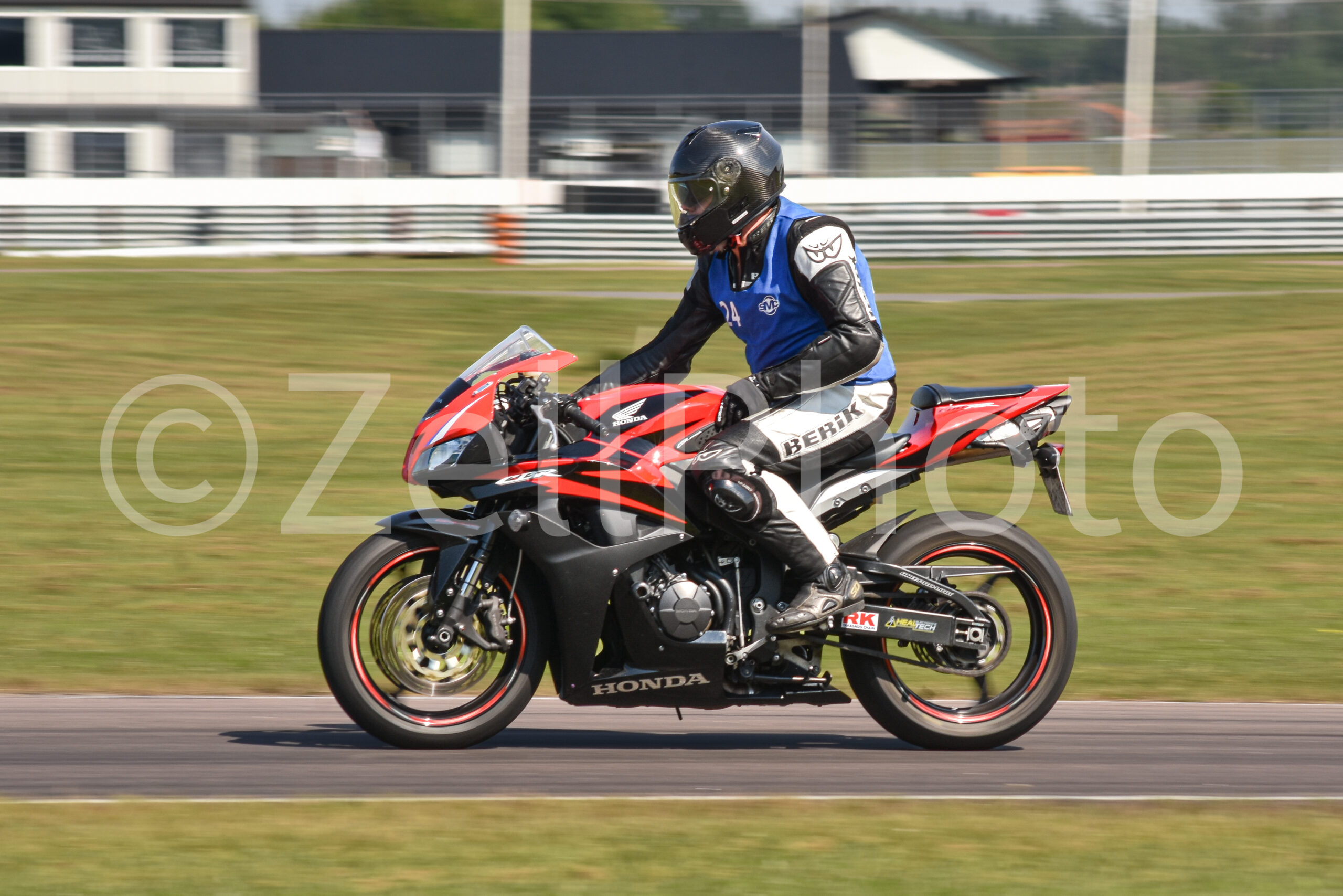 https://zellphoto.se/produkt/0410/