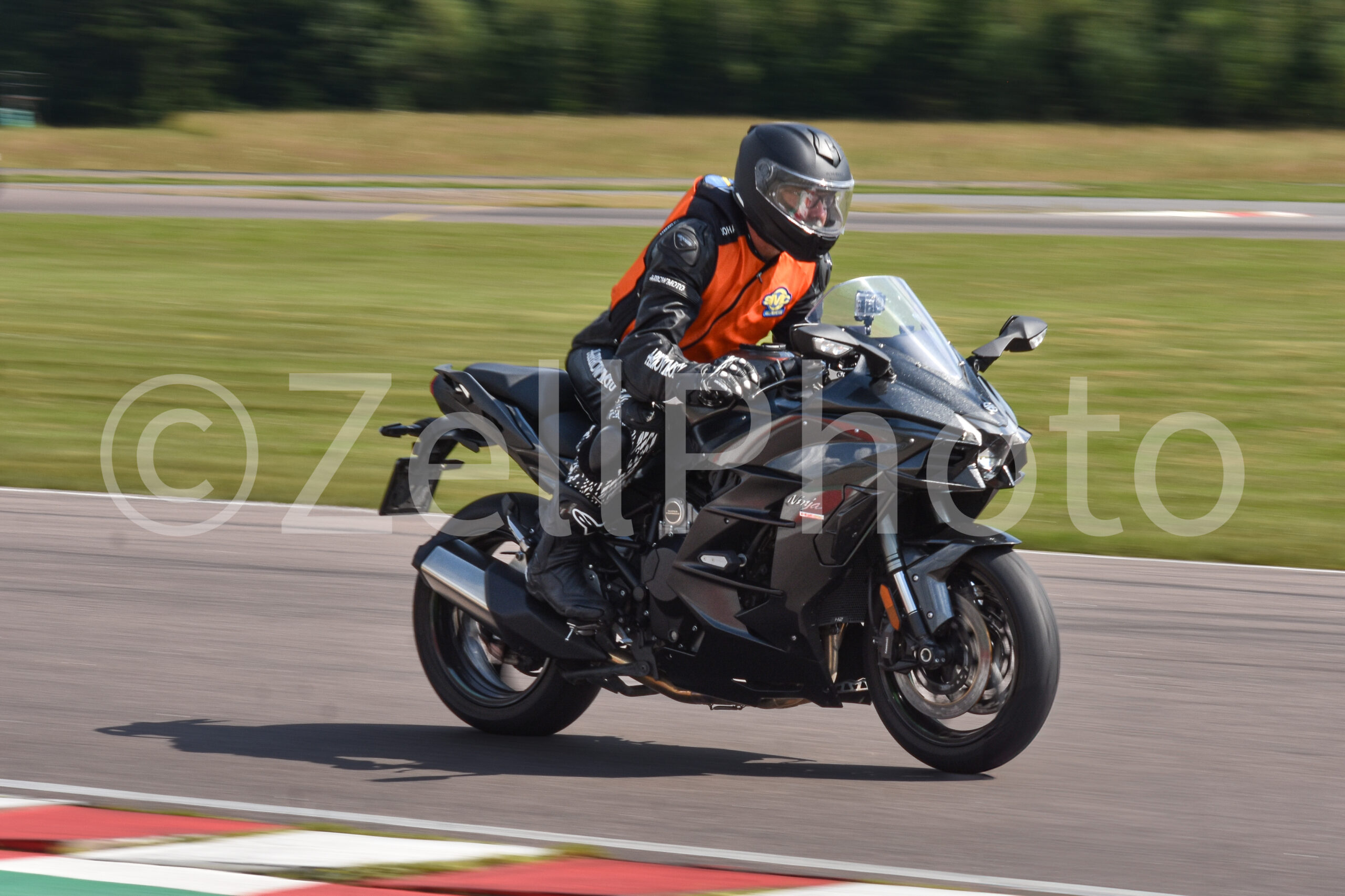 https://zellphoto.se/produkt/1713/