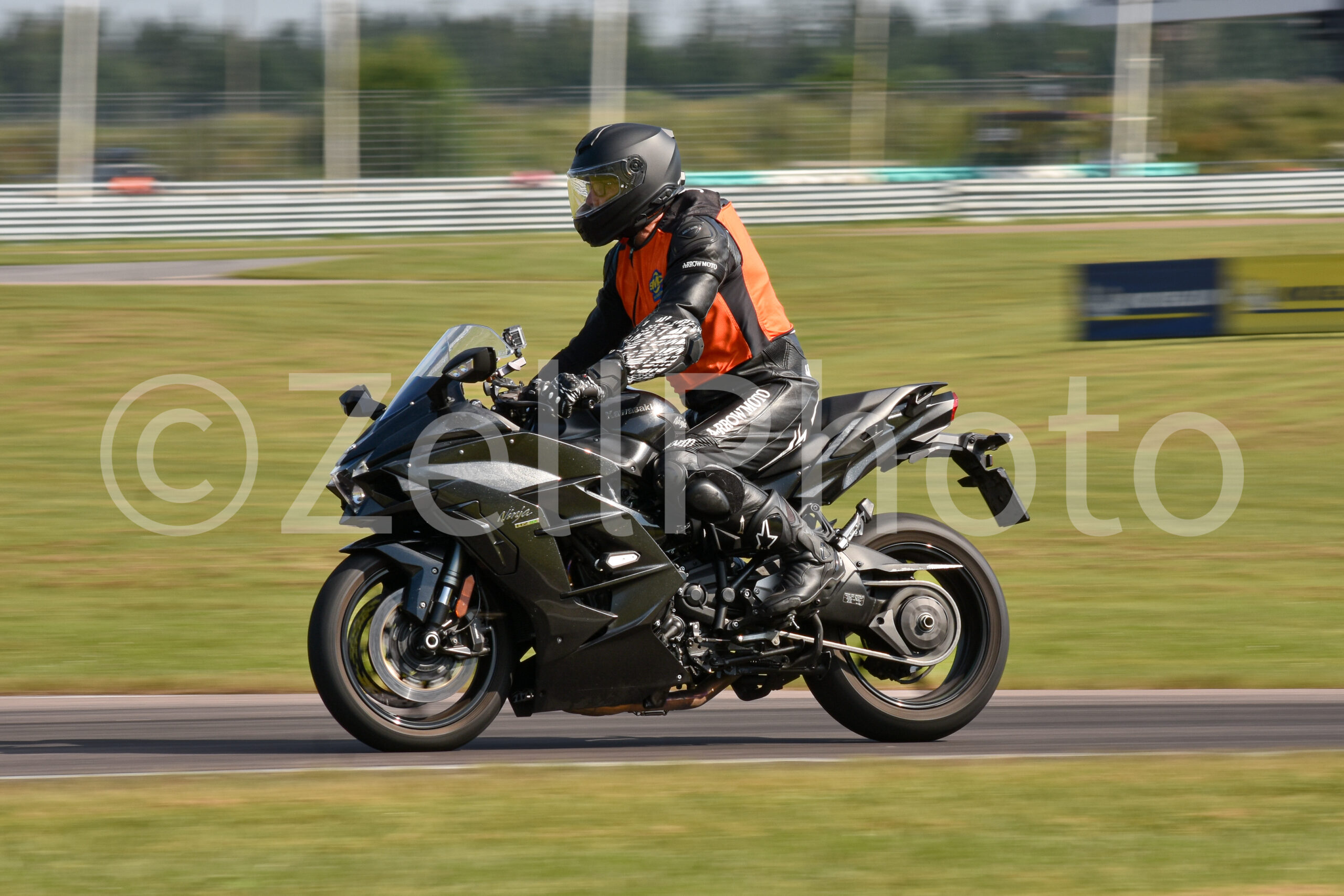 https://zellphoto.se/produkt/9368/