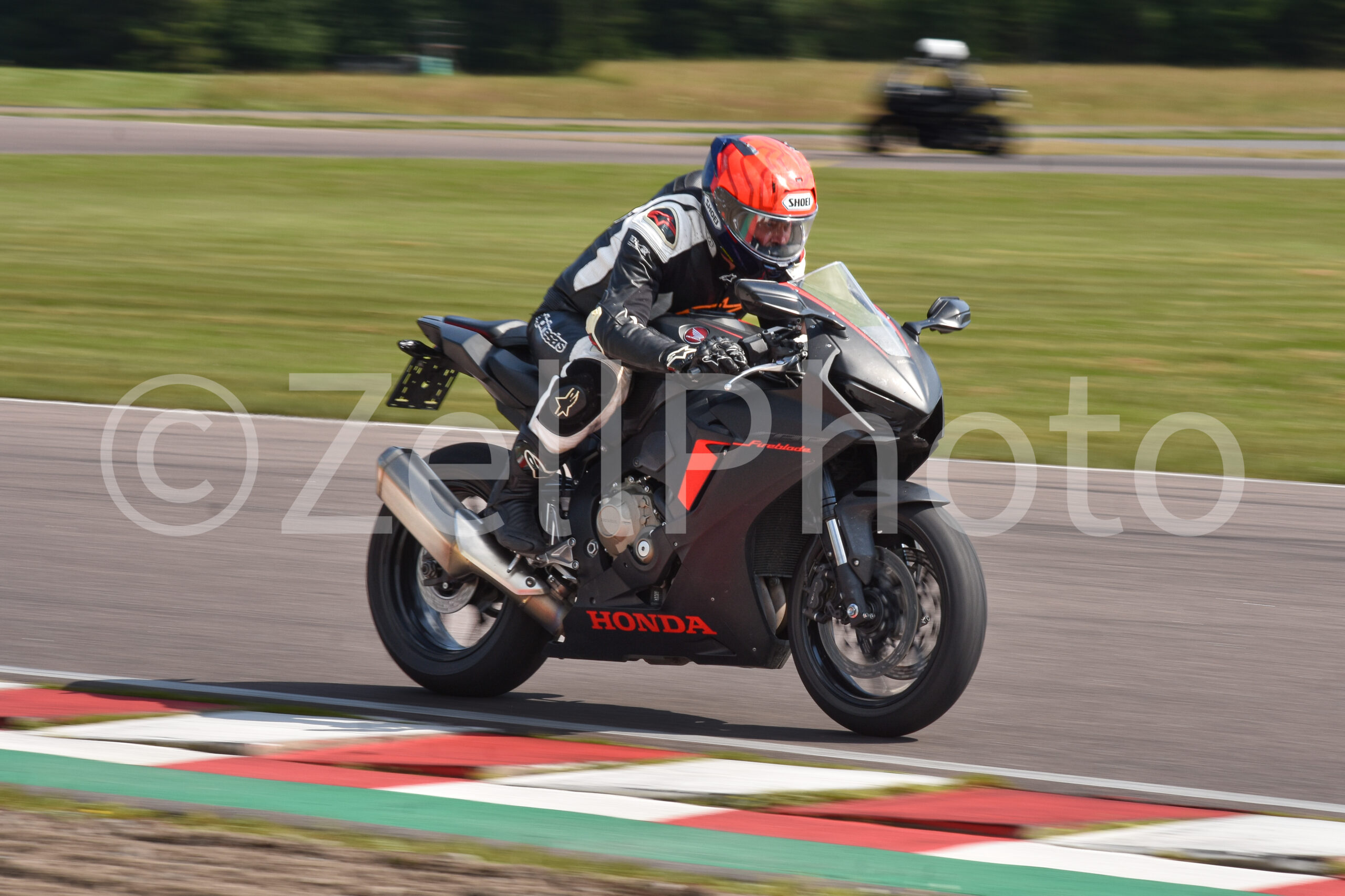 https://zellphoto.se/produkt/2254/