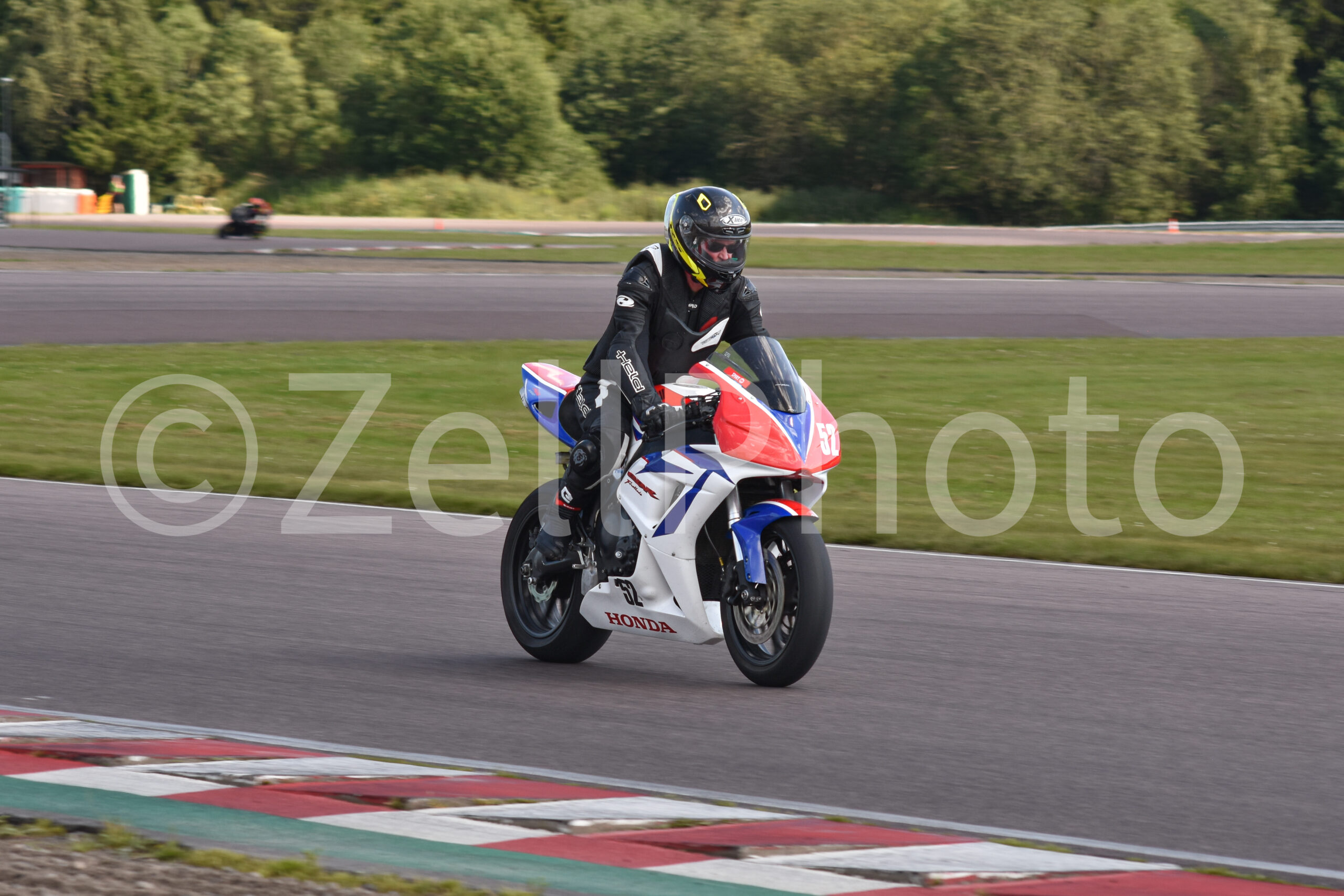 https://zellphoto.se/produkt/2388-2/