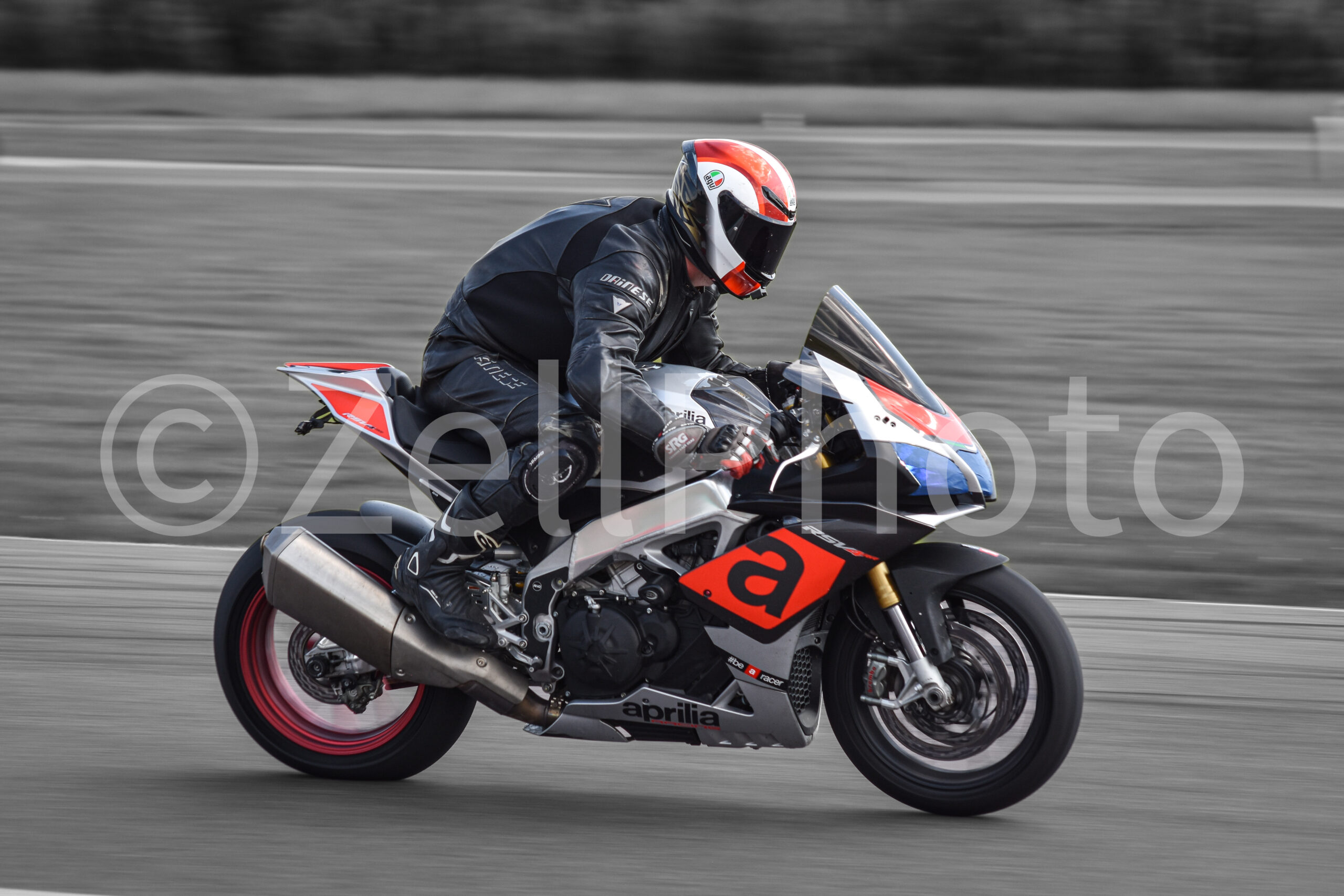 https://zellphoto.se/produkt/2408/