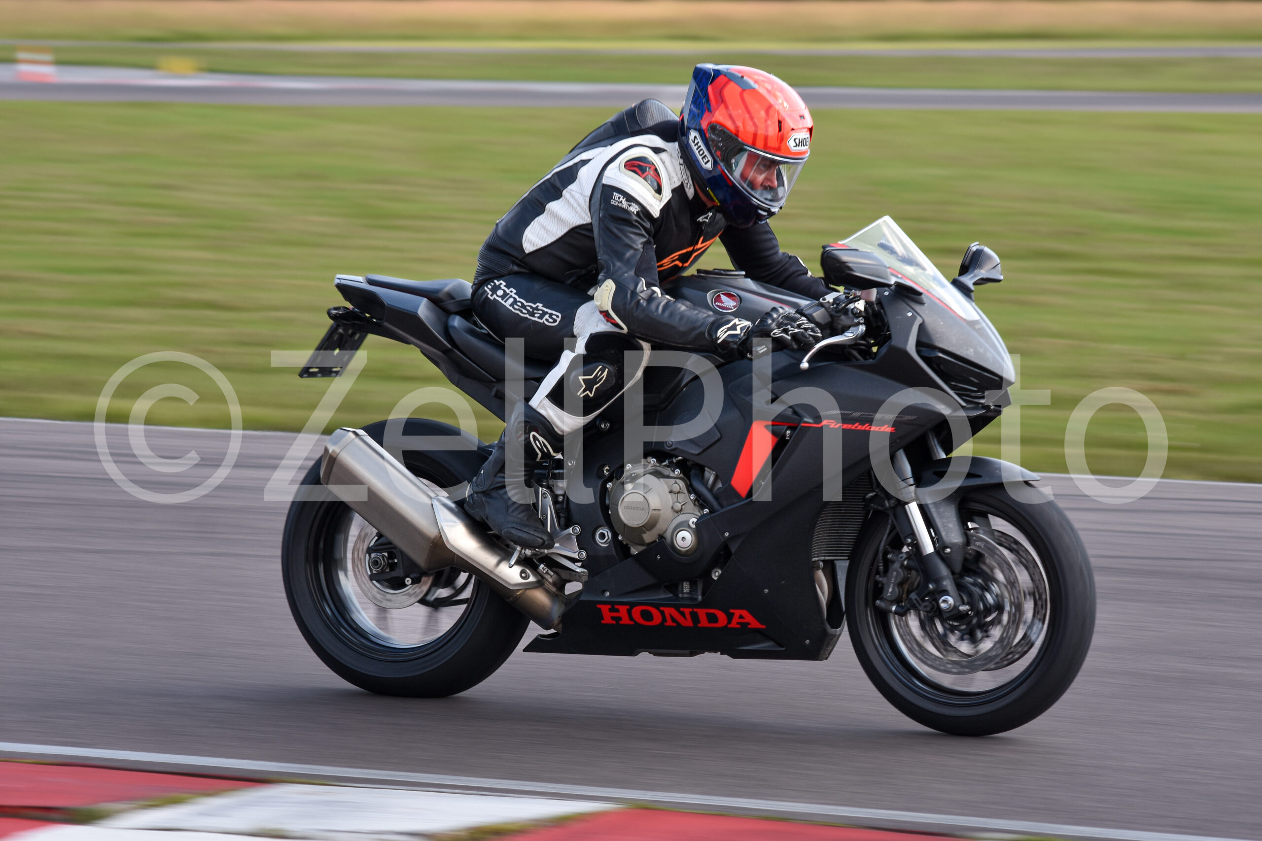 https://zellphoto.se/produkt/2443/
