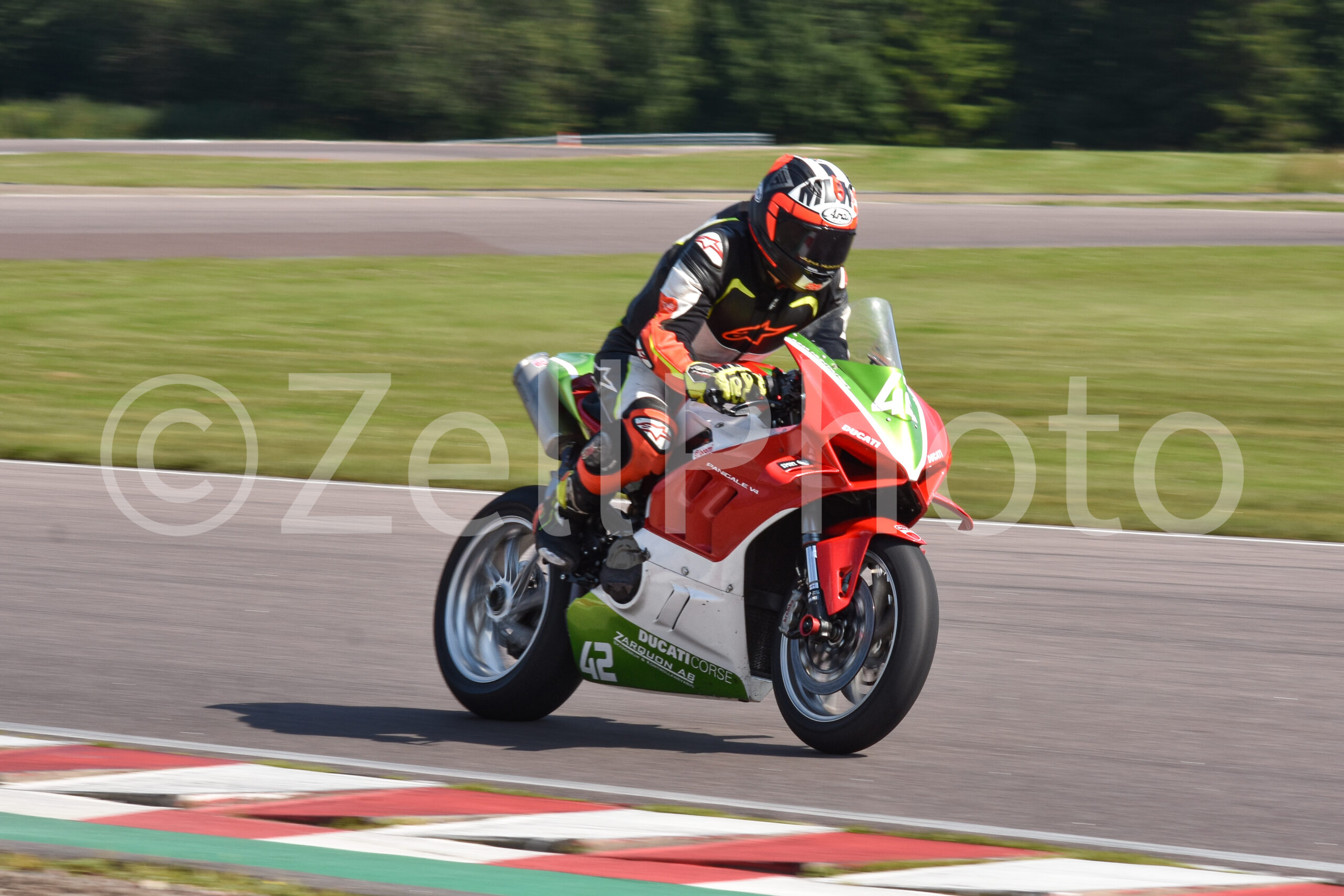 https://zellphoto.se/produkt/2767/