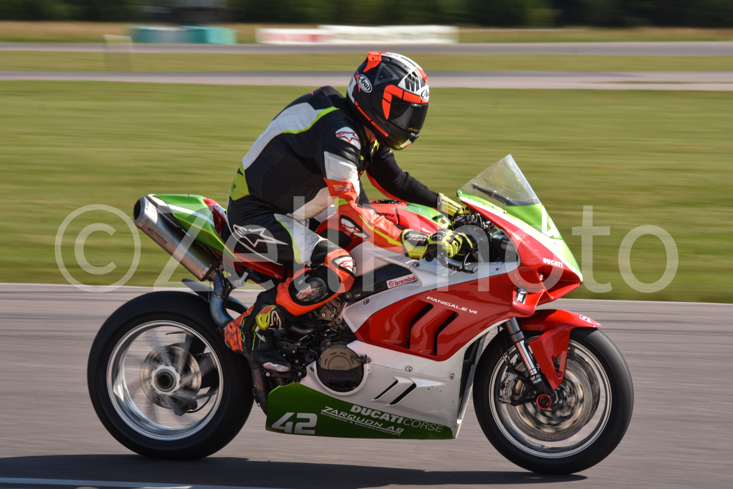 https://zellphoto.se/produkt/2821/
